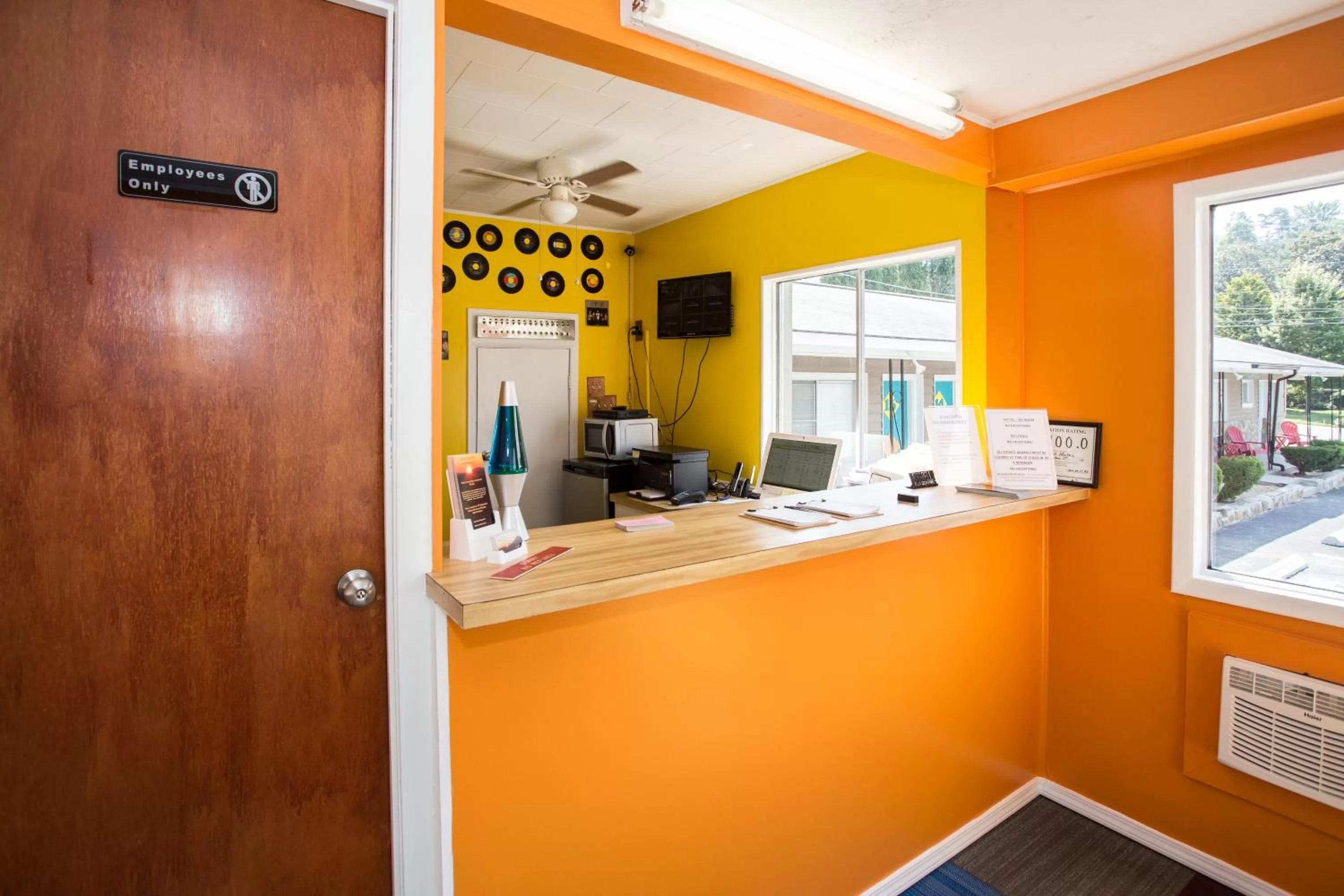 Lobby or reception in Sunset Motel