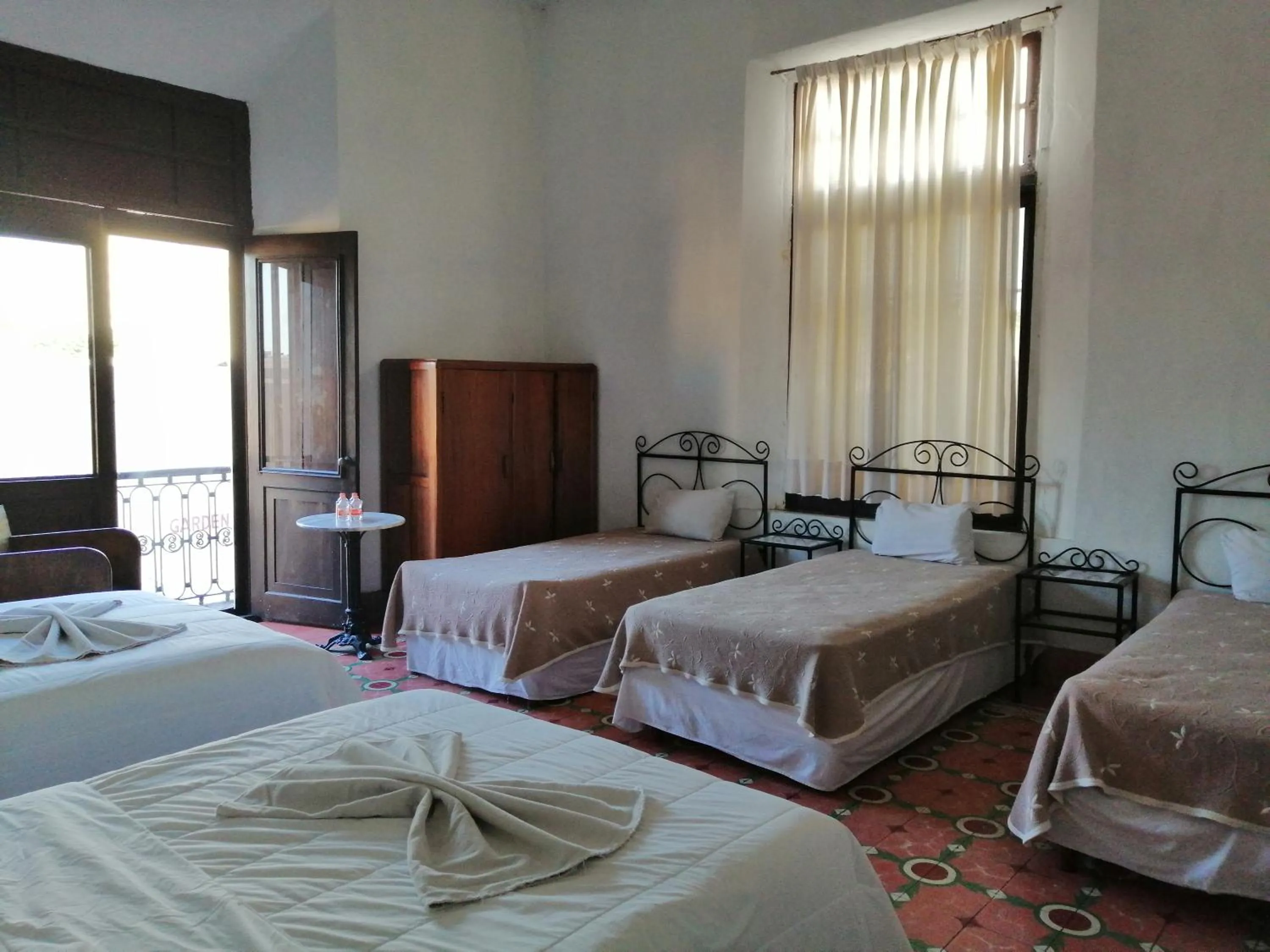 Photo of the whole room, Bed in Hotel Reforma