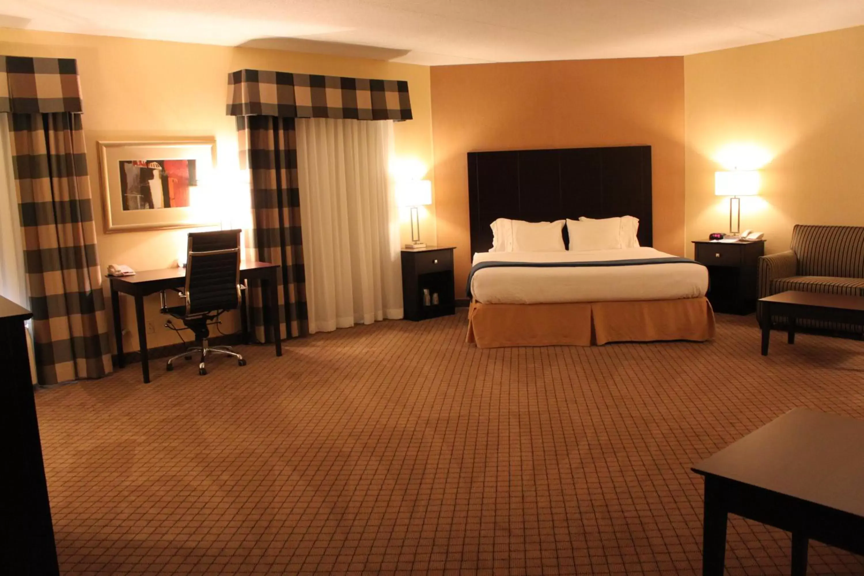 Photo of the whole room in Holiday Inn Express Lewisburg - New Columbia, an IHG Hotel
