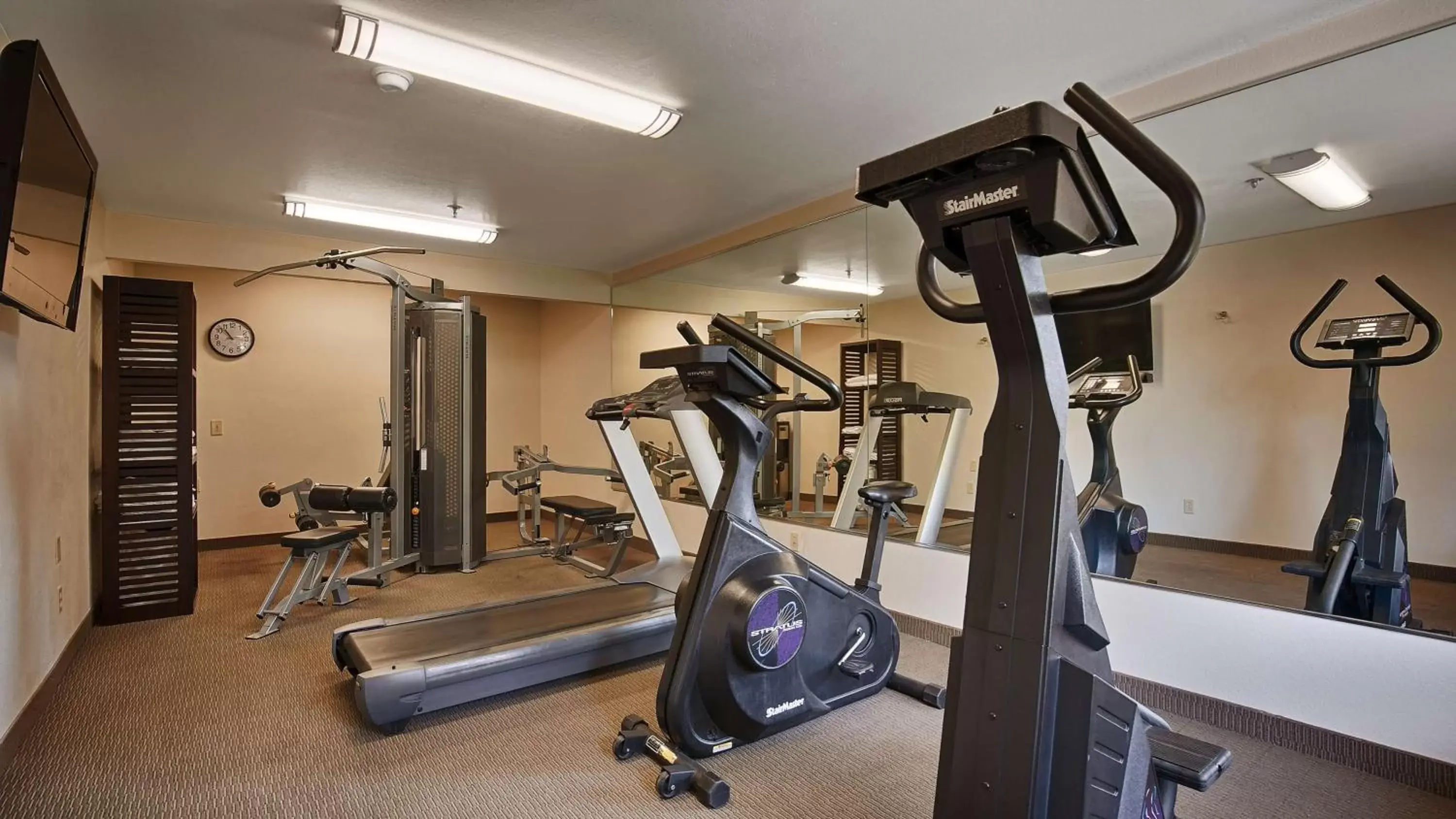 Fitness centre/facilities, Fitness Center/Facilities in Best Western Palm Court Inn