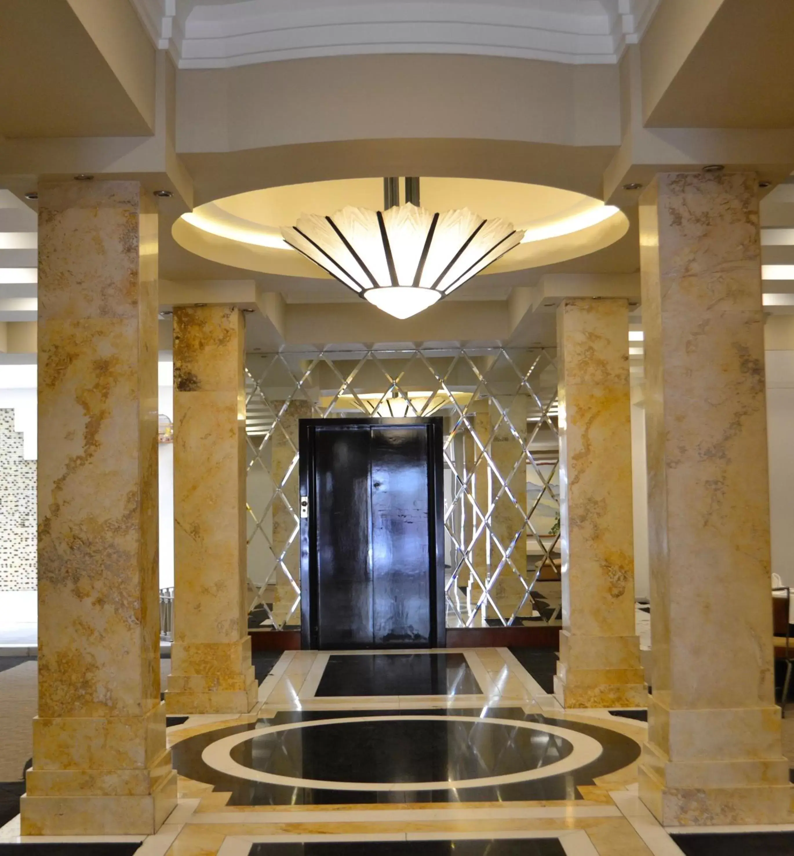 Lobby or reception in Hotel Leon