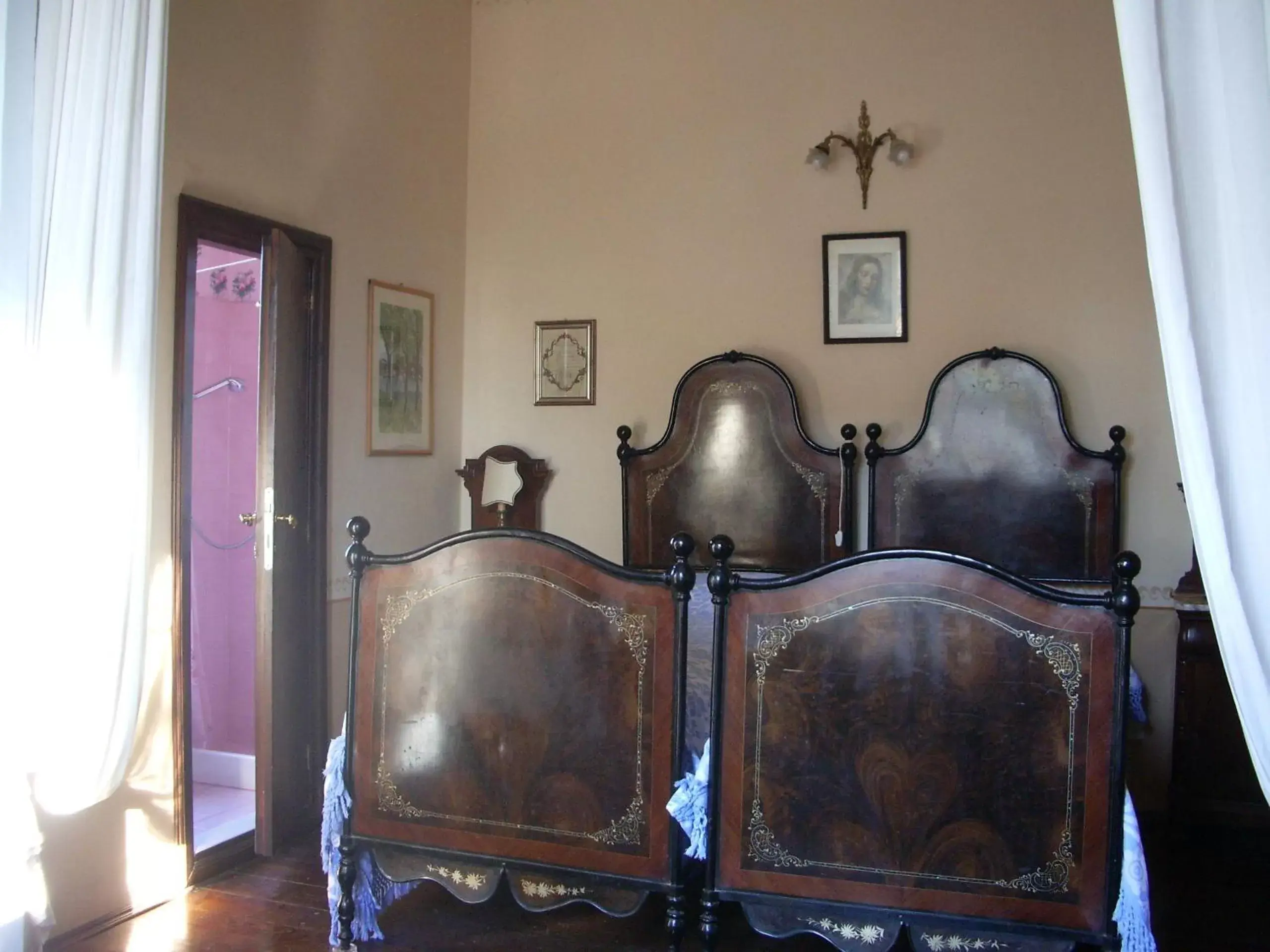 Bed in Villa Maria Bed & Breakfast, Corridonia, Marche