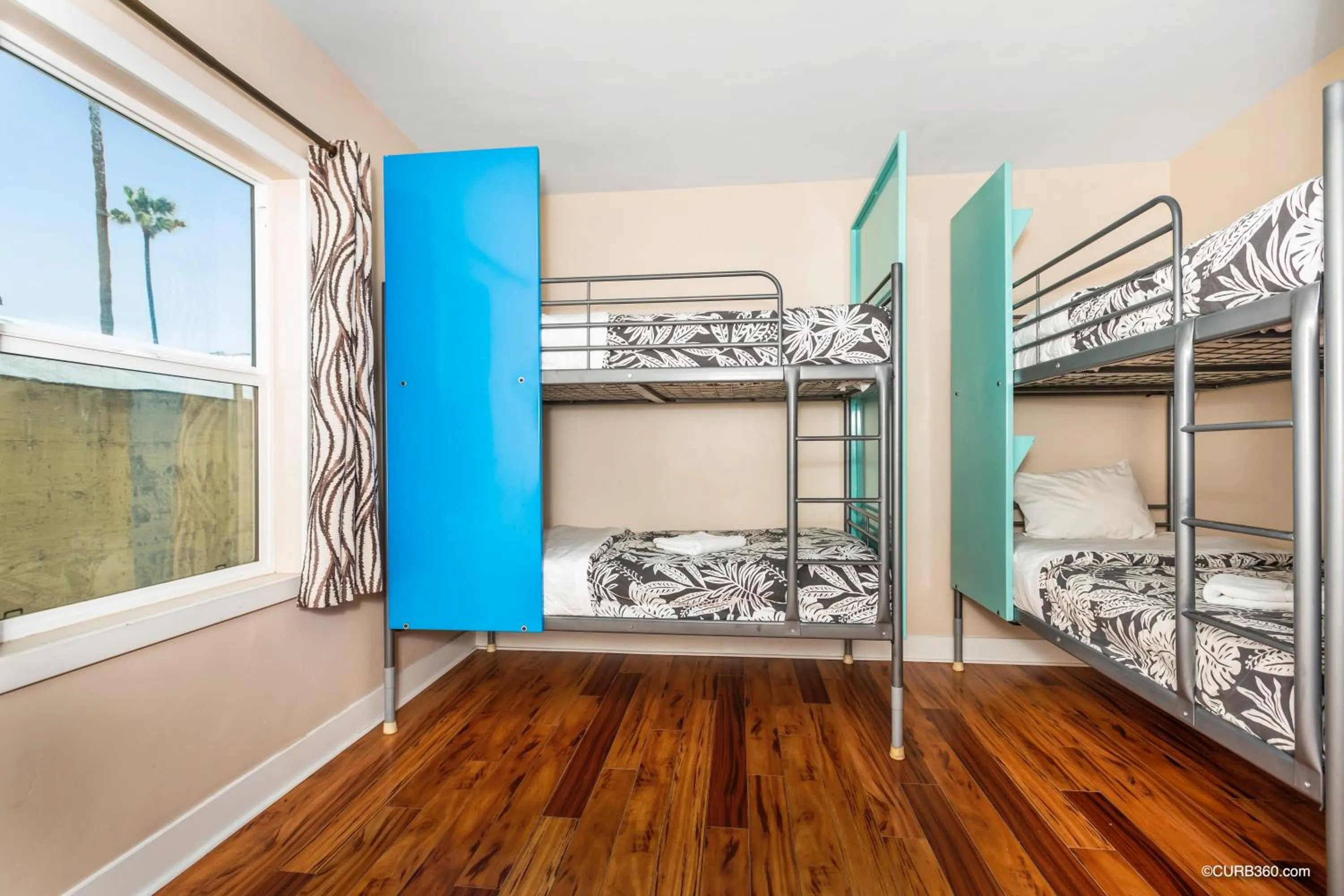 Bed in Samesun Ocean Beach Hotel & Hostel