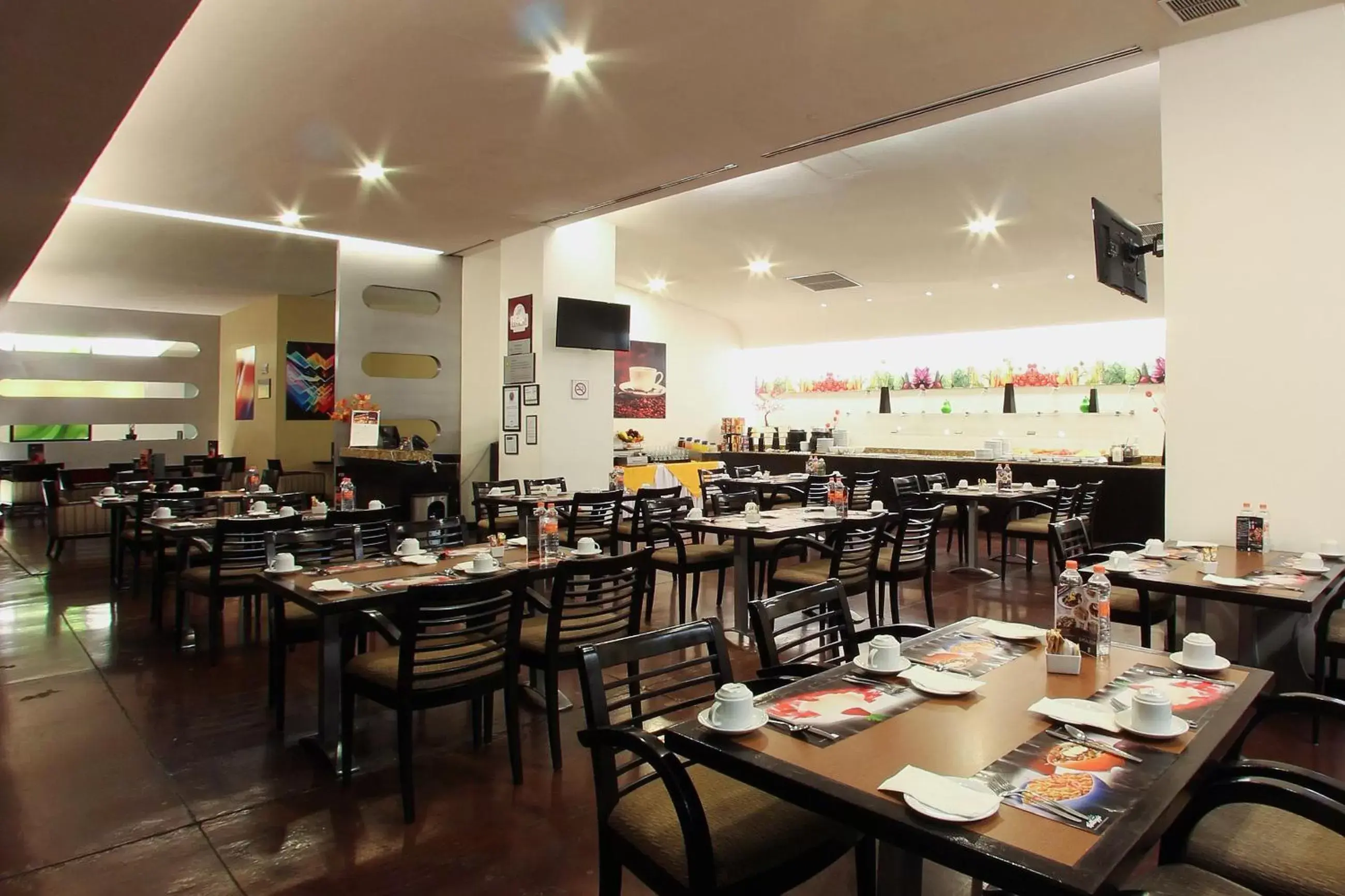 Restaurant/Places to Eat in Fiesta Inn Durango