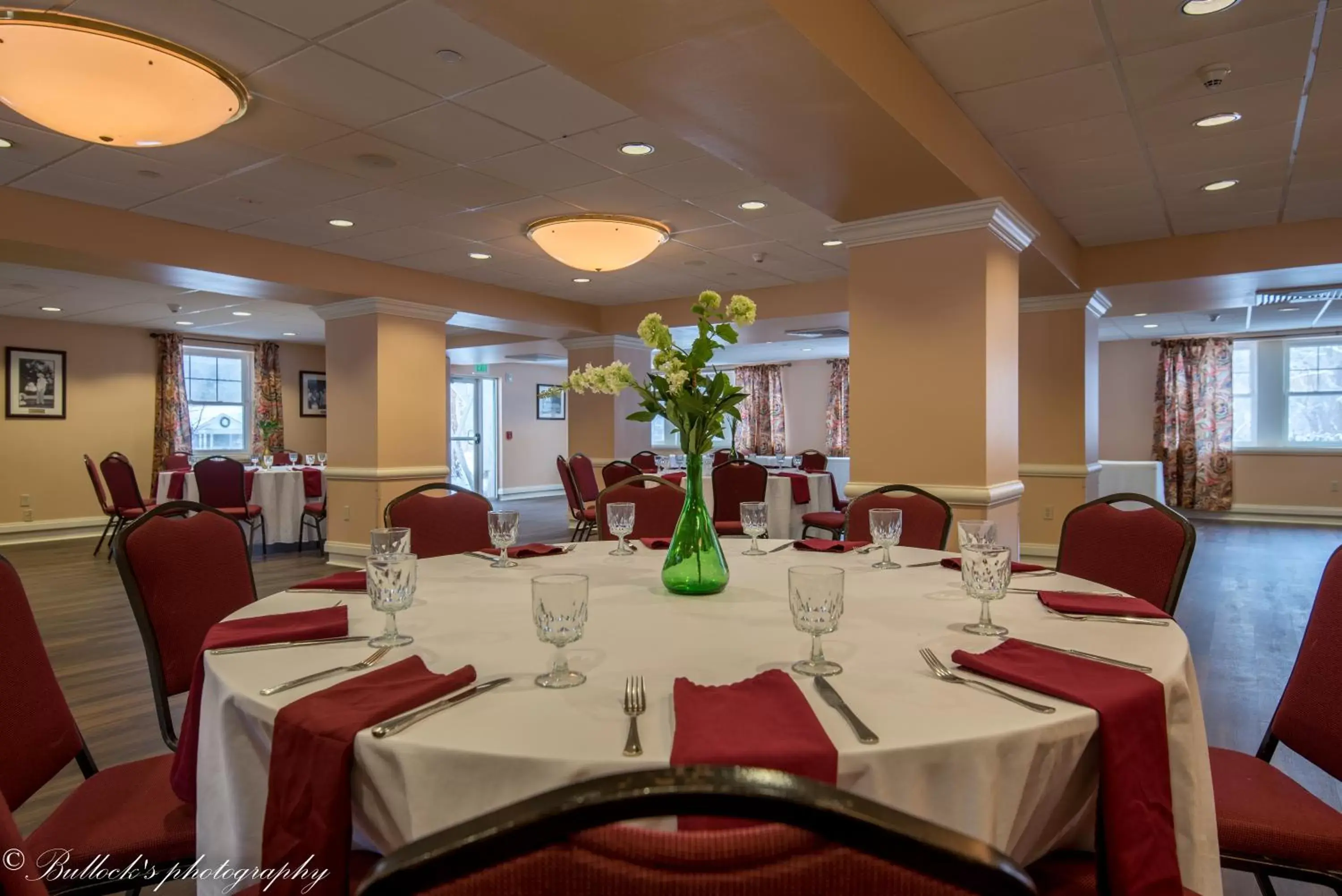 Banquet/Function facilities, Restaurant/Places to Eat in Shawnee Inn and Golf Resort