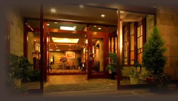 Facade/entrance in Hakuba Hotel Ougiya