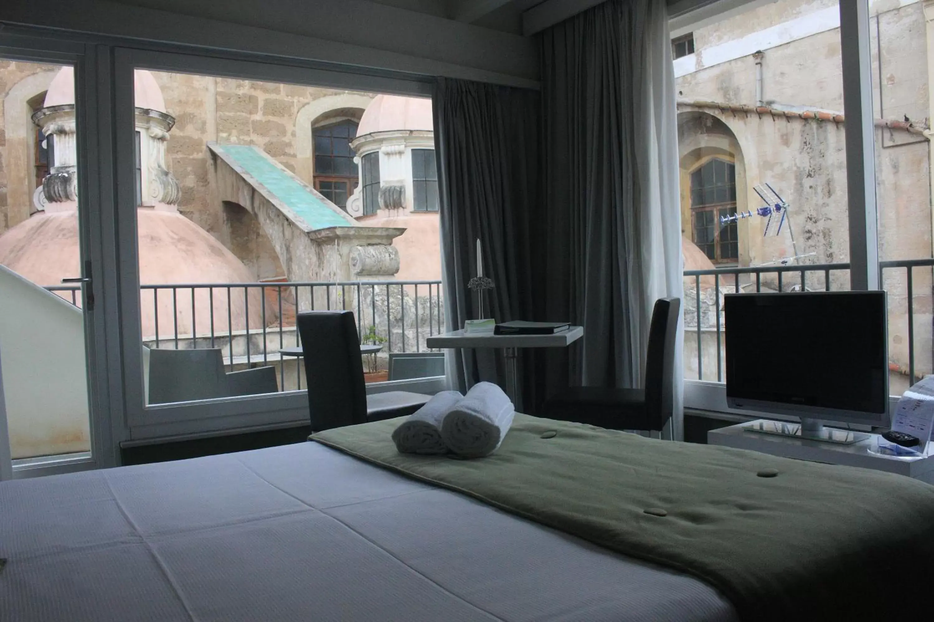 Bed in Quintocanto Hotel & Spa