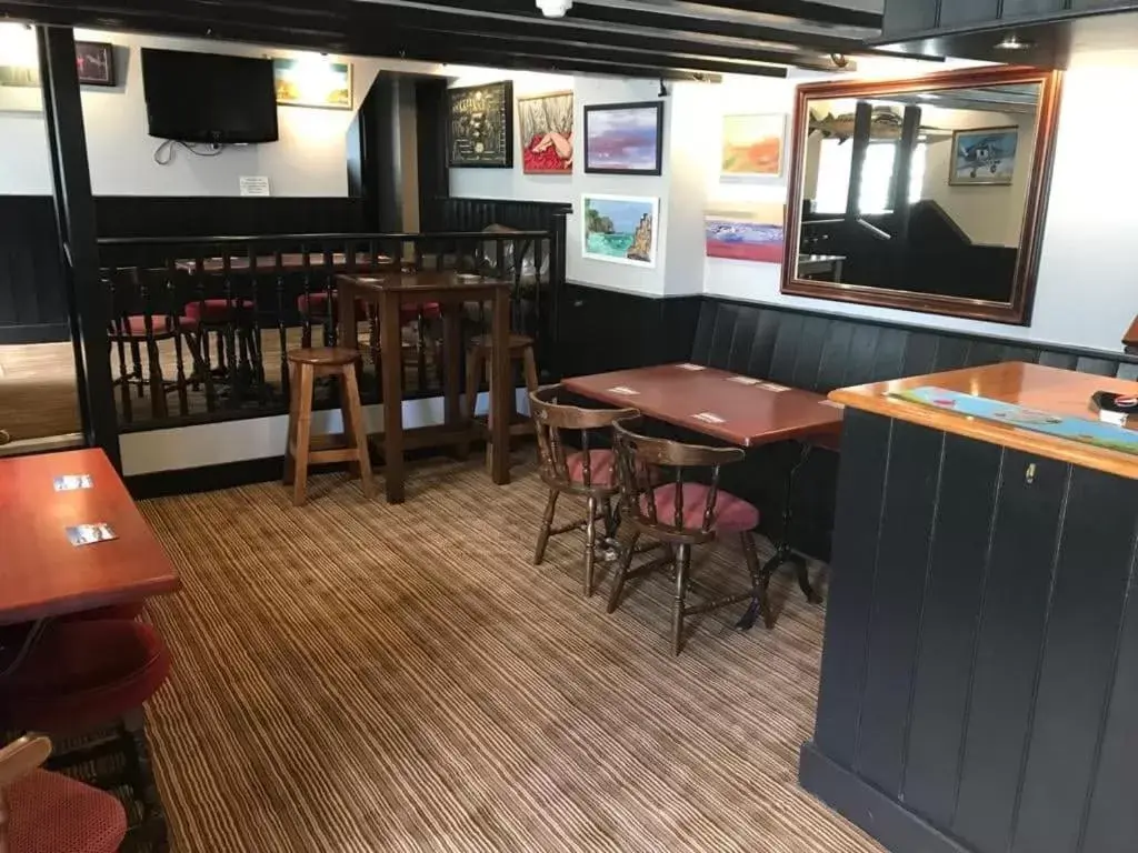 Lounge/Bar in The Swordfish Inn