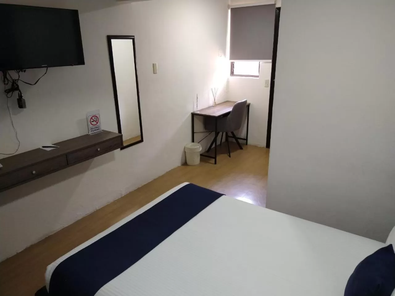 TV/Entertainment Center in Hotel Lunada