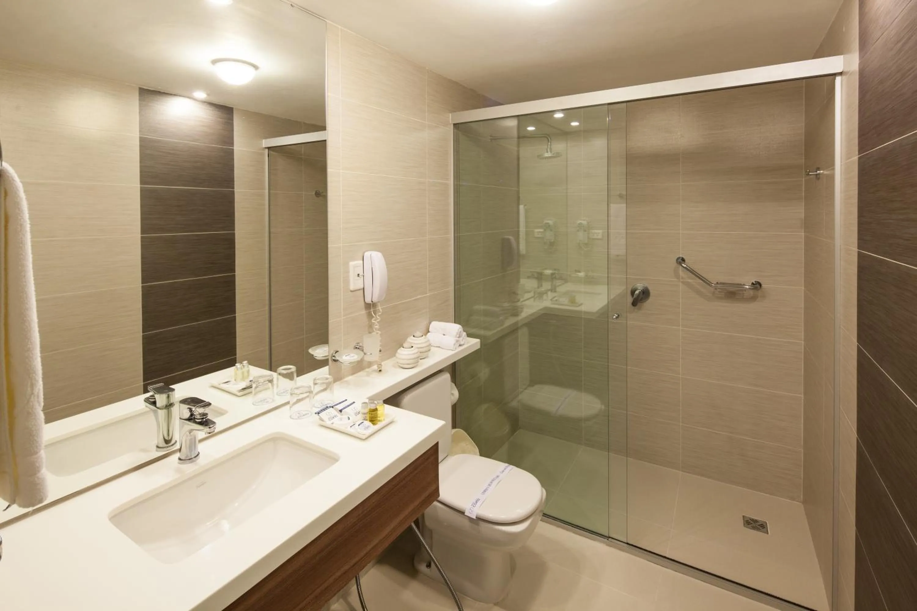 Shower in Hotel Cortez