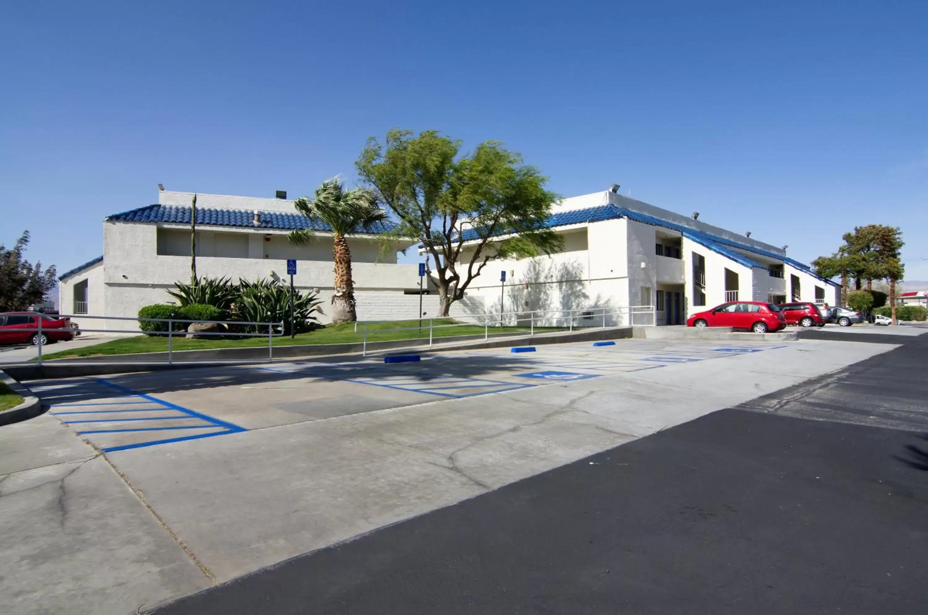 Facade/entrance, Property Building in Motel 6-North Palm Springs, CA - North