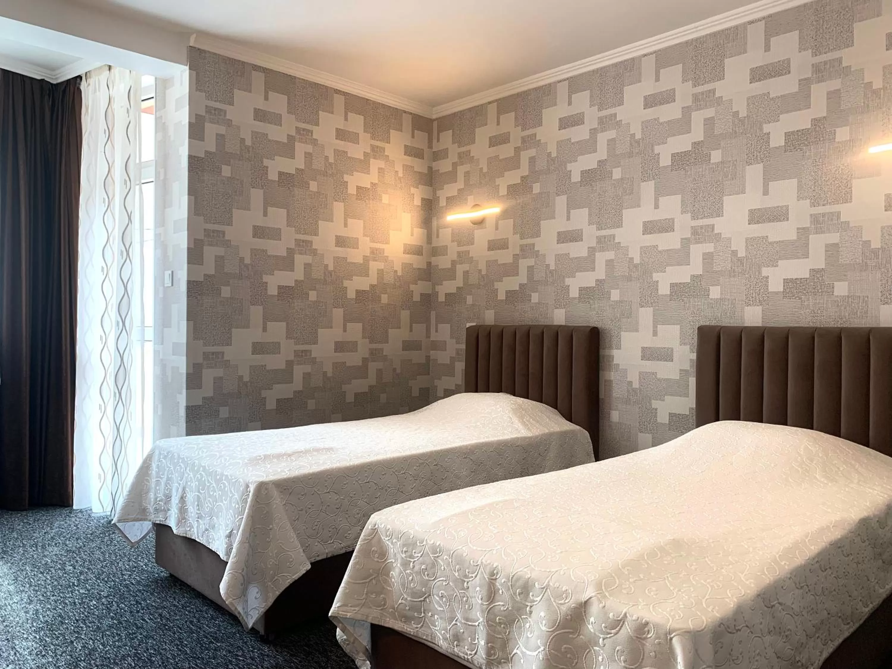 Photo of the whole room, Bed in Hotel Trayana