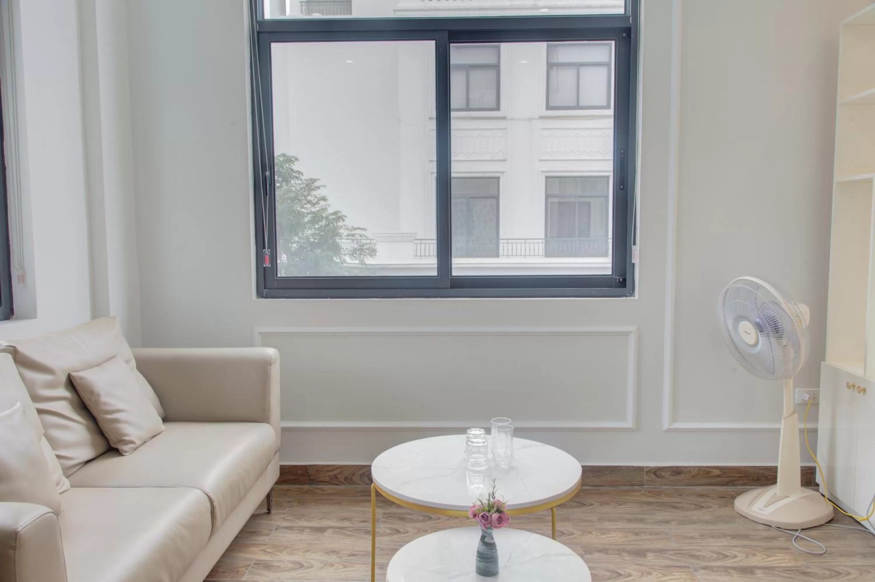 Living room, Seating Area in The Flamboyant #StayWork Vinhomes Marina