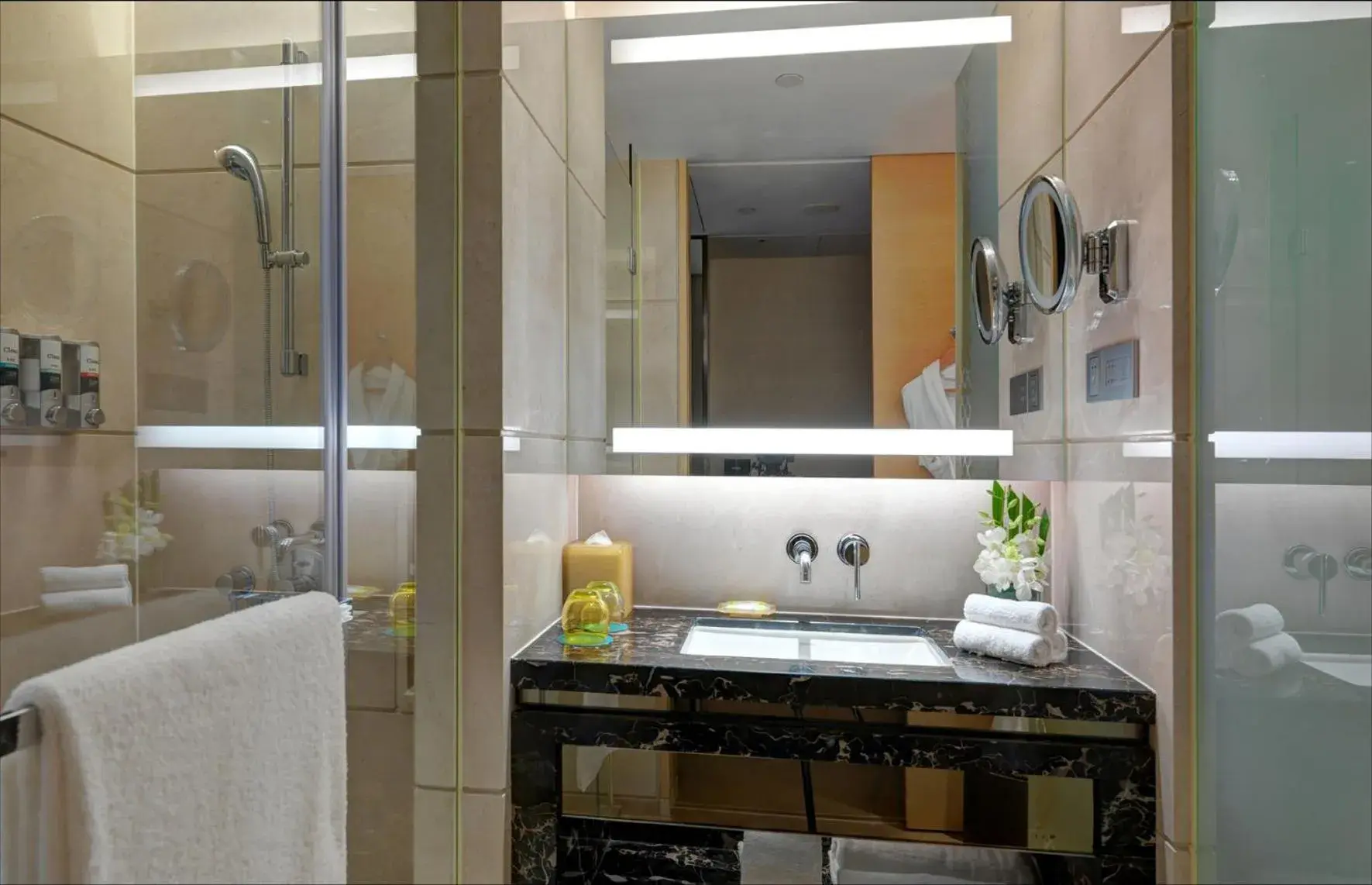 Shower, Bathroom in Four Points by Sheraton Guangzhou, Dongpu