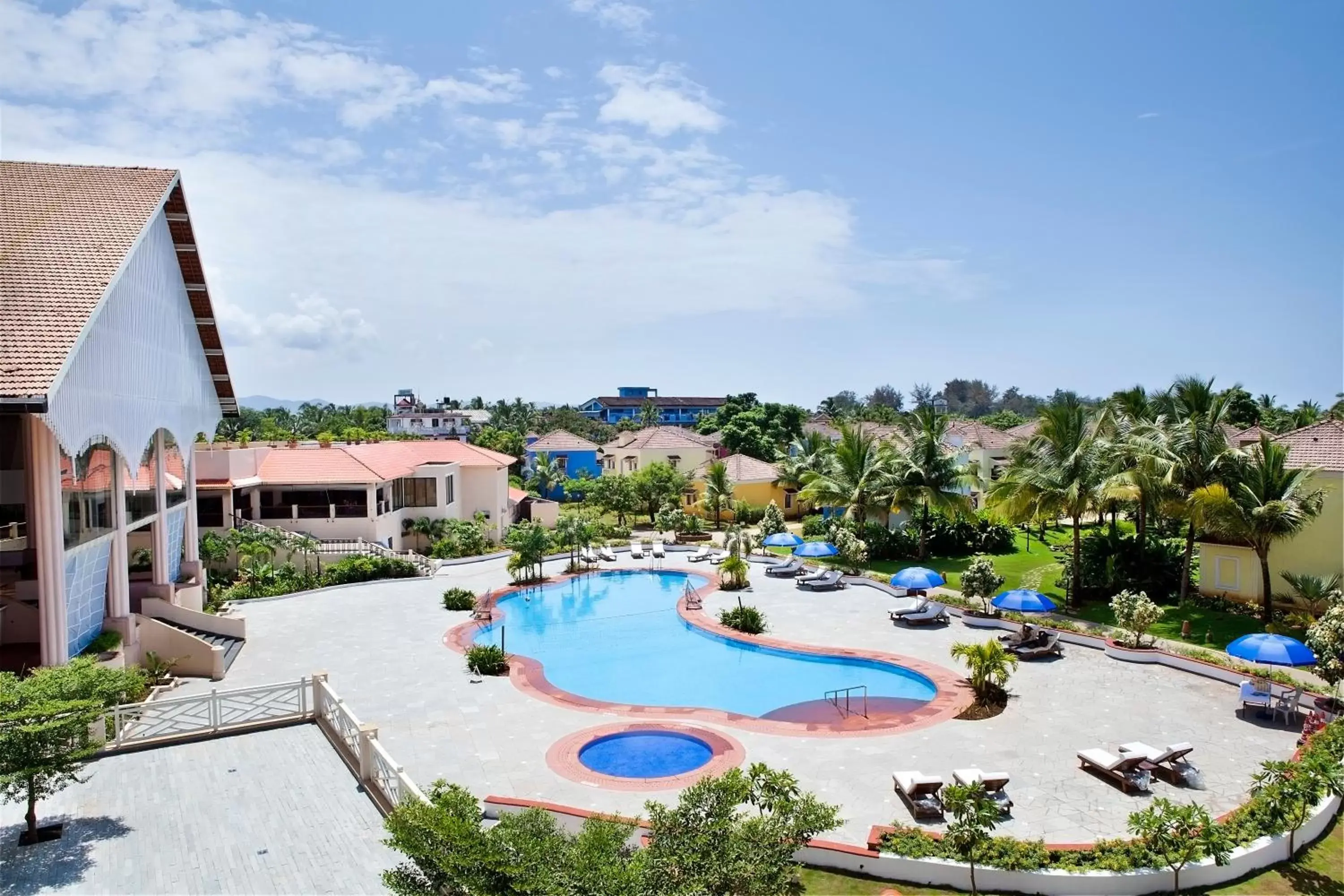 Swimming pool, Pool View in Radisson Blu Resort, Goa