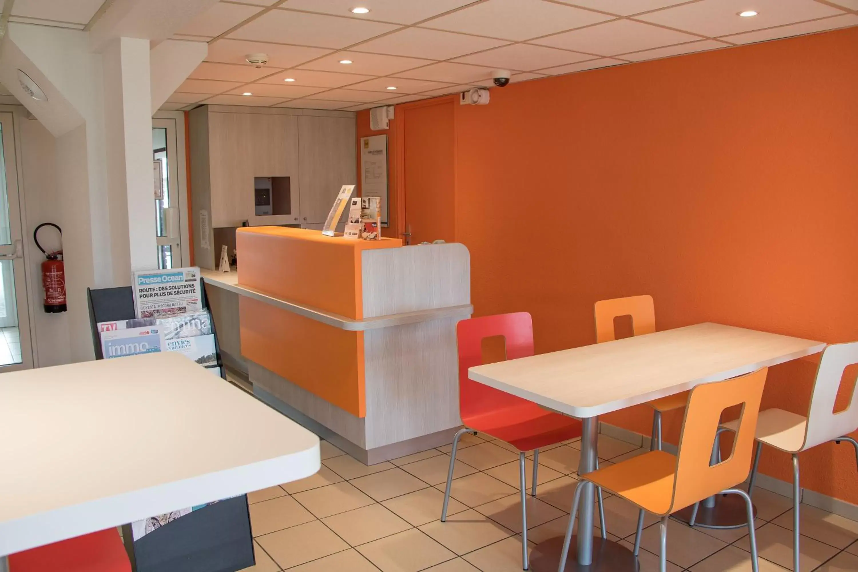 Lobby or reception in Premiere Classe Nantes Est St Sebastien Sur Loire