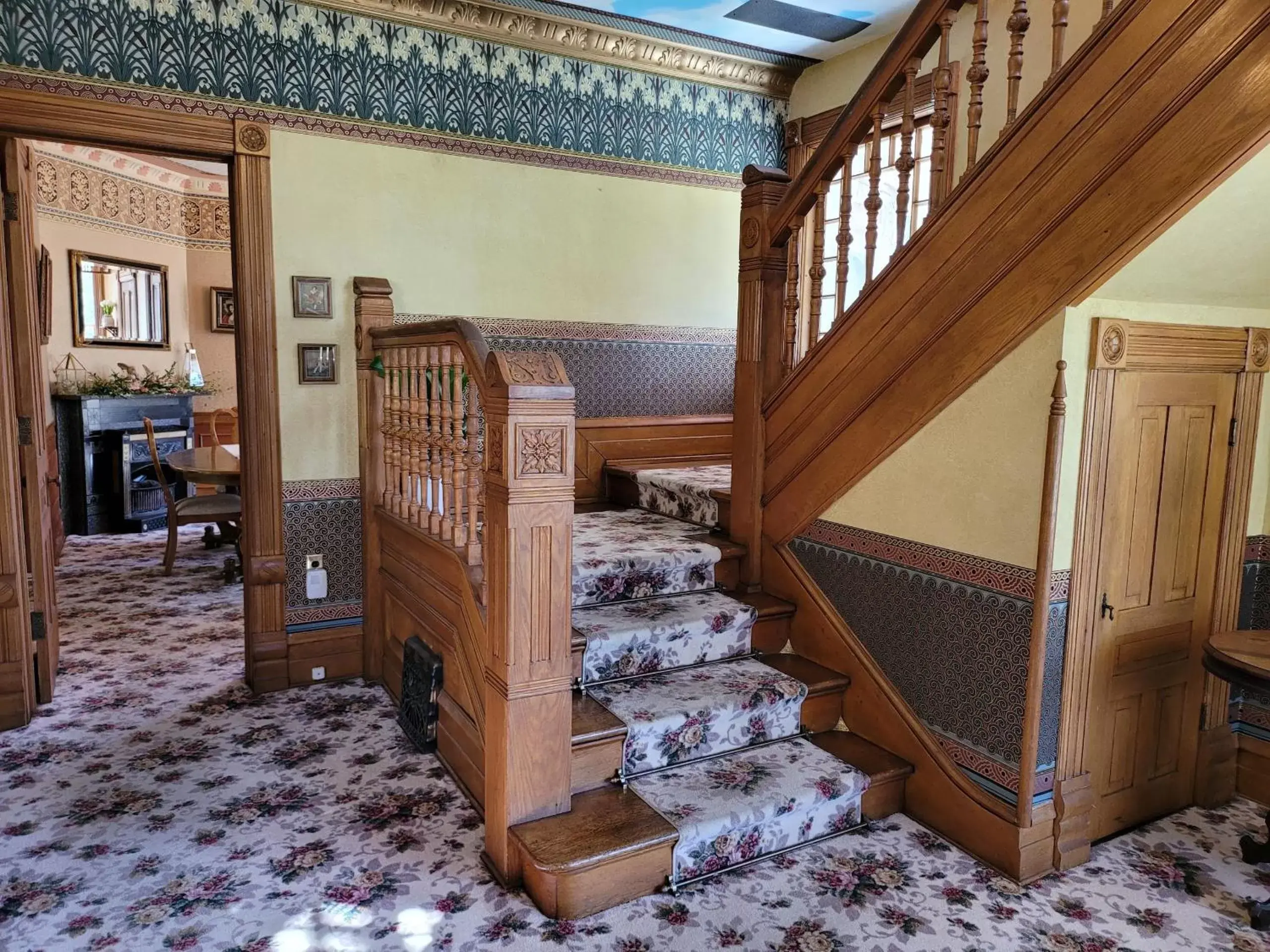 Lobby or reception in Grand Victorian B&B Inn