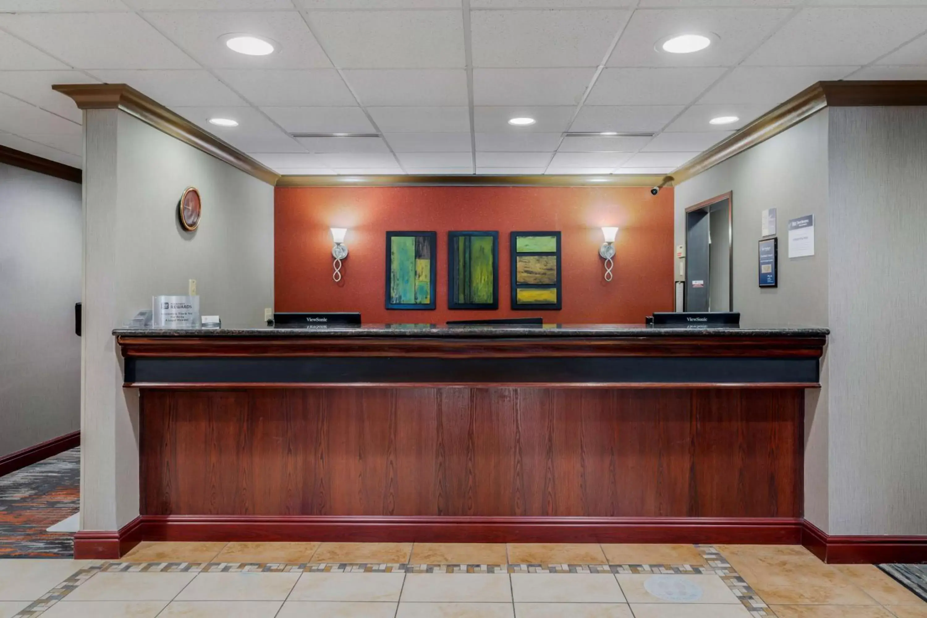 Lobby or reception, Lobby/Reception in Best Western Cascade Inn & Suites