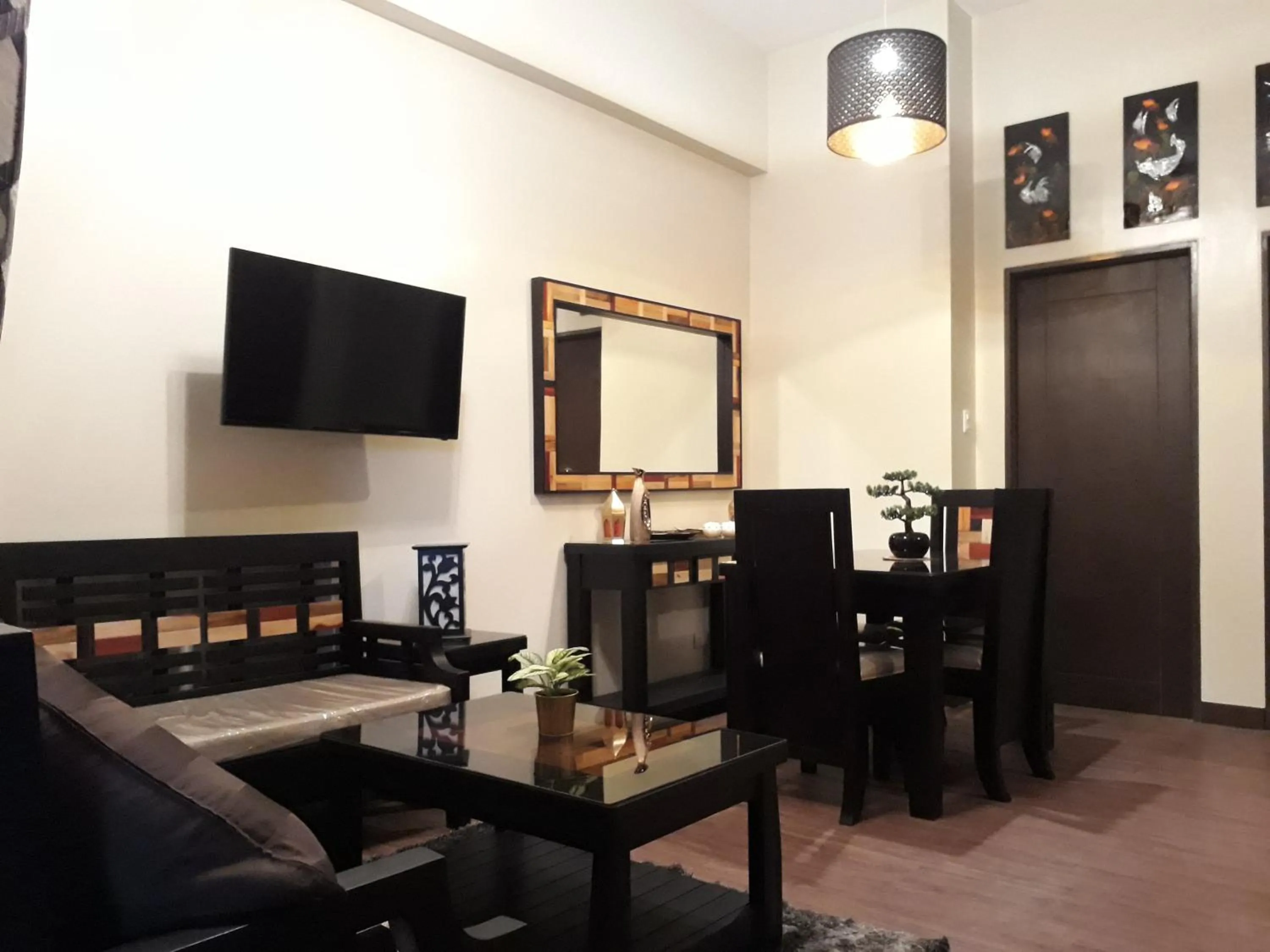 Outlook Ridge Residences