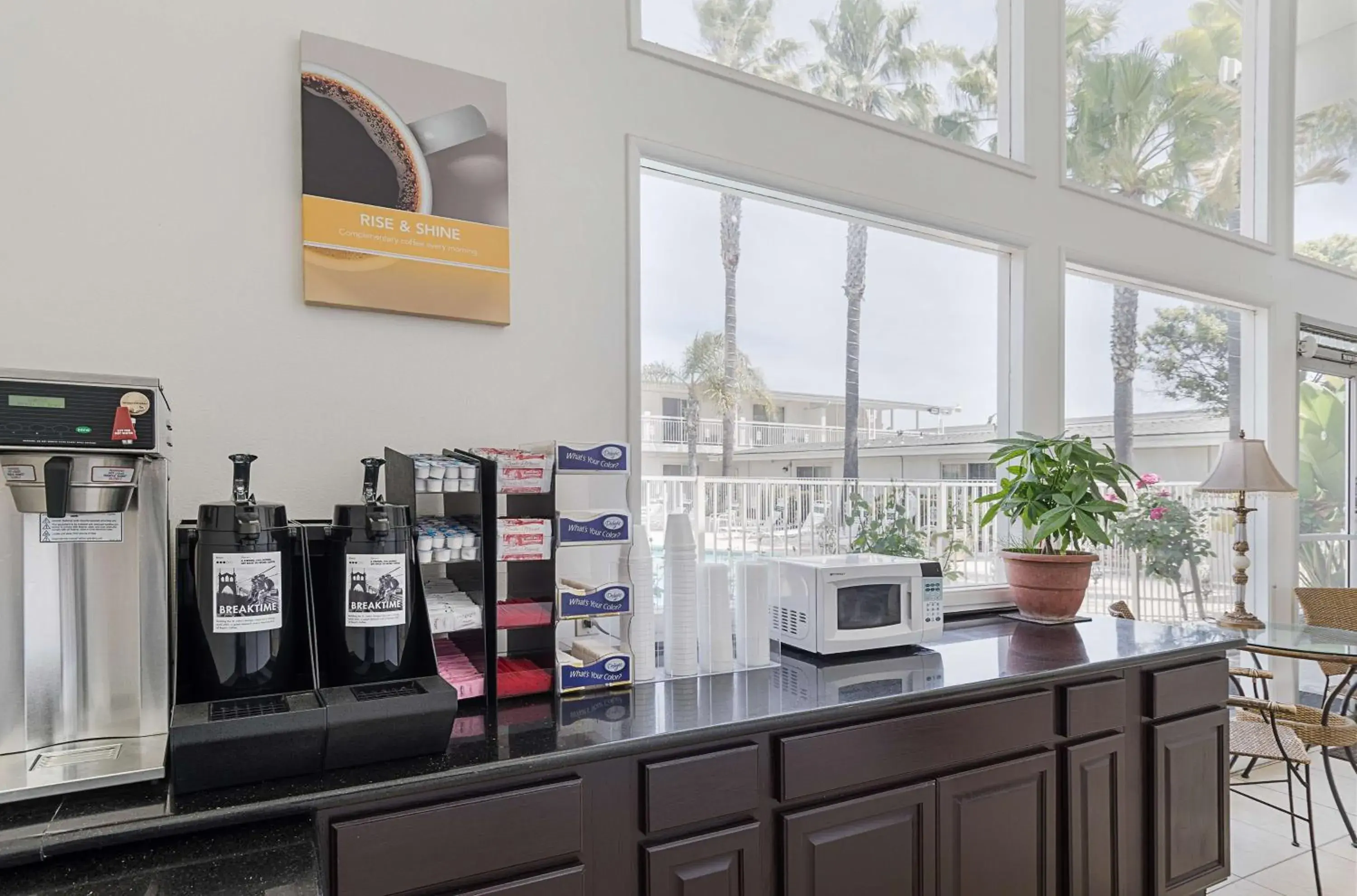 Coffee/tea facilities in Motel 6-Santa Maria, CA - South