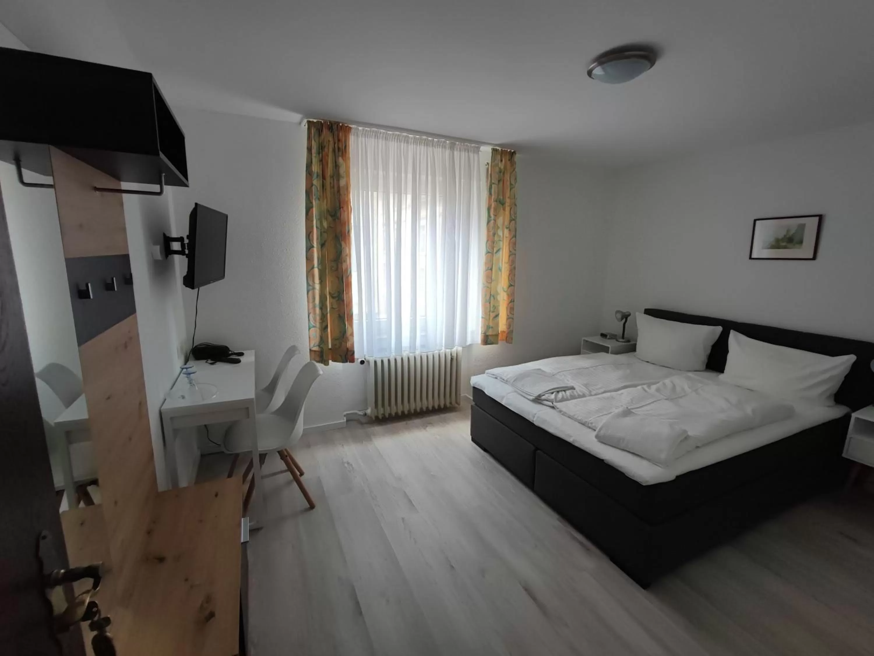 Bedroom, Bed in HOTEL Schiff