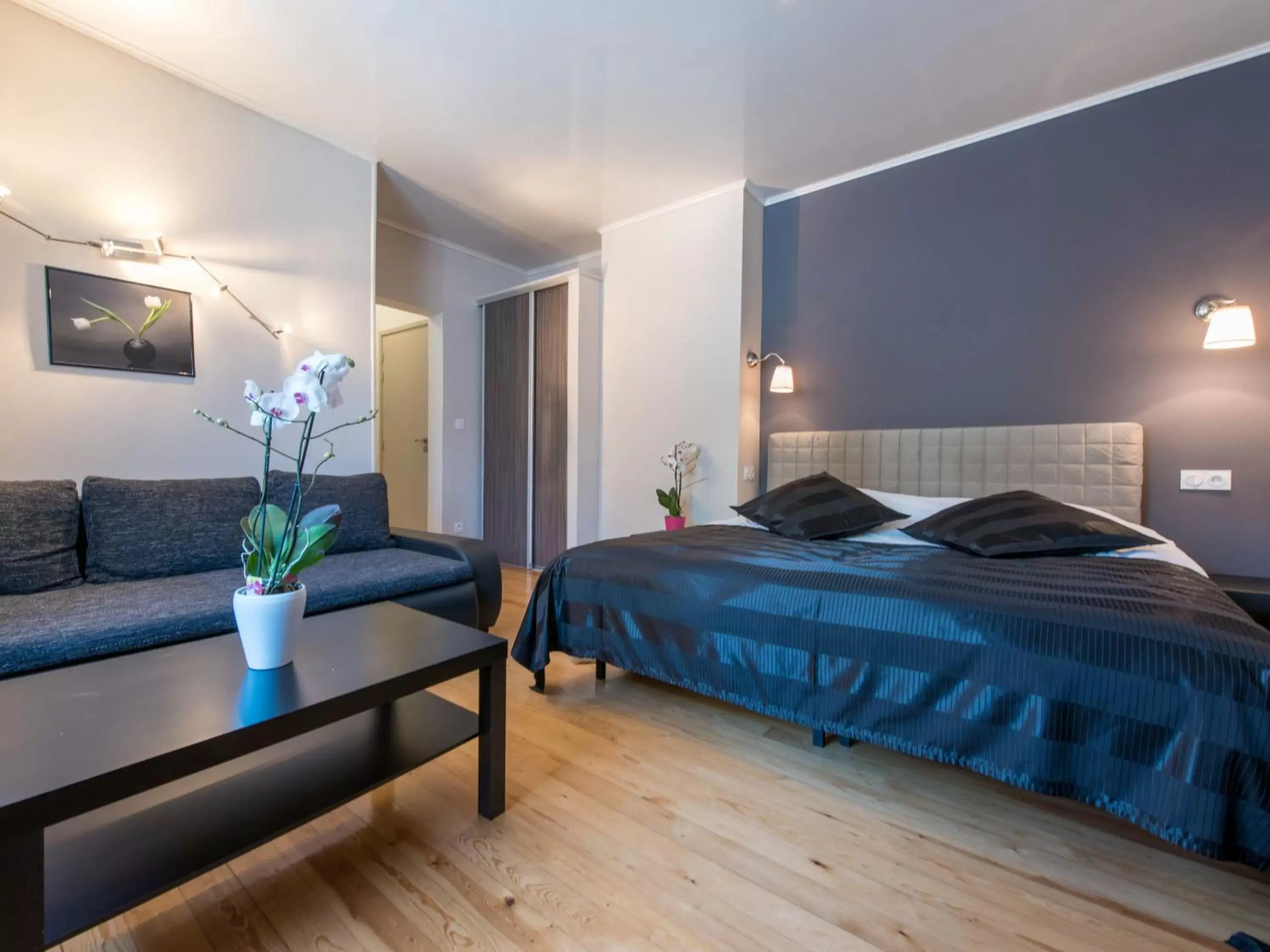 Bedroom in Villa Louvre Lens