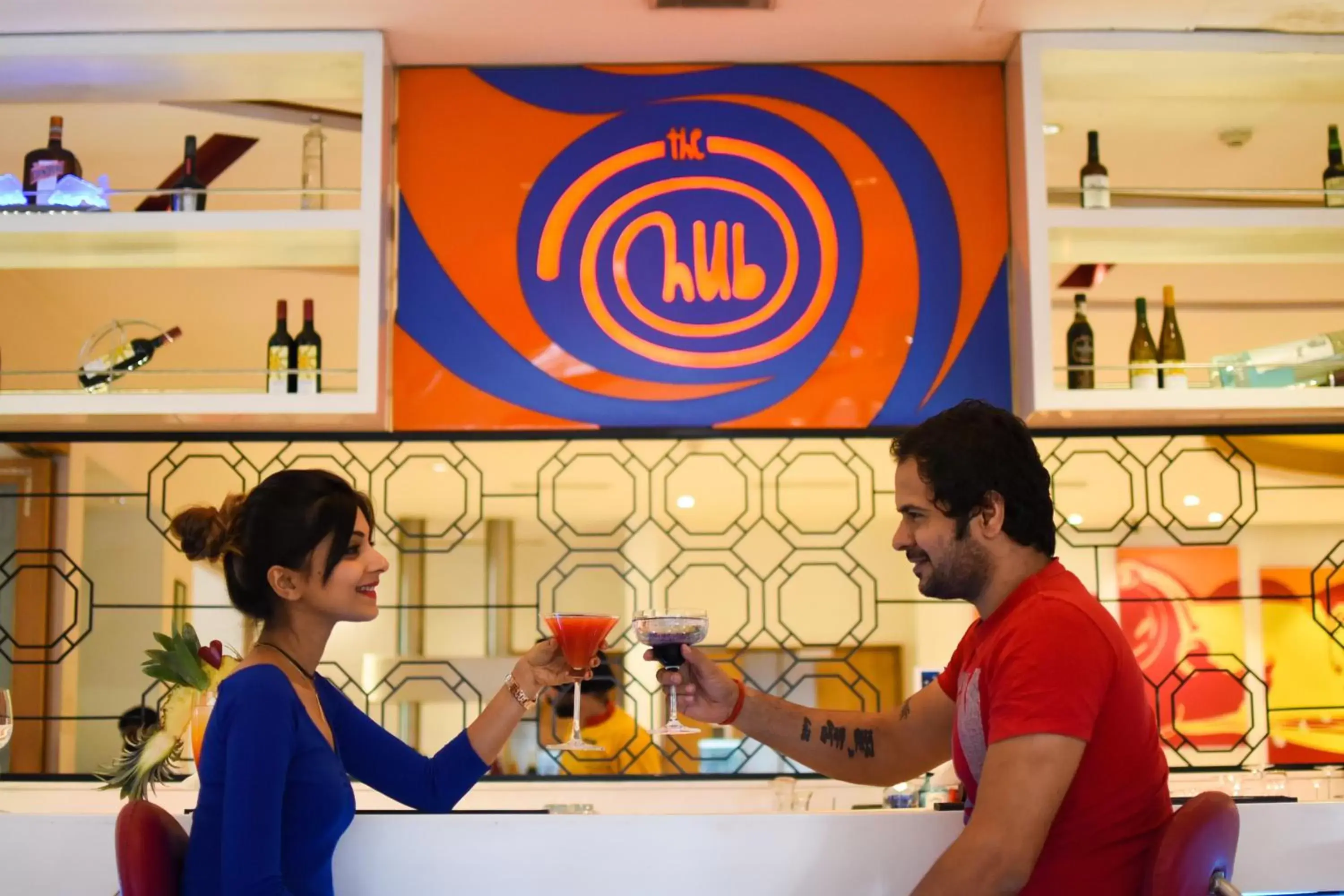 Lounge or bar in ibis Navi Mumbai - An Accor Brand