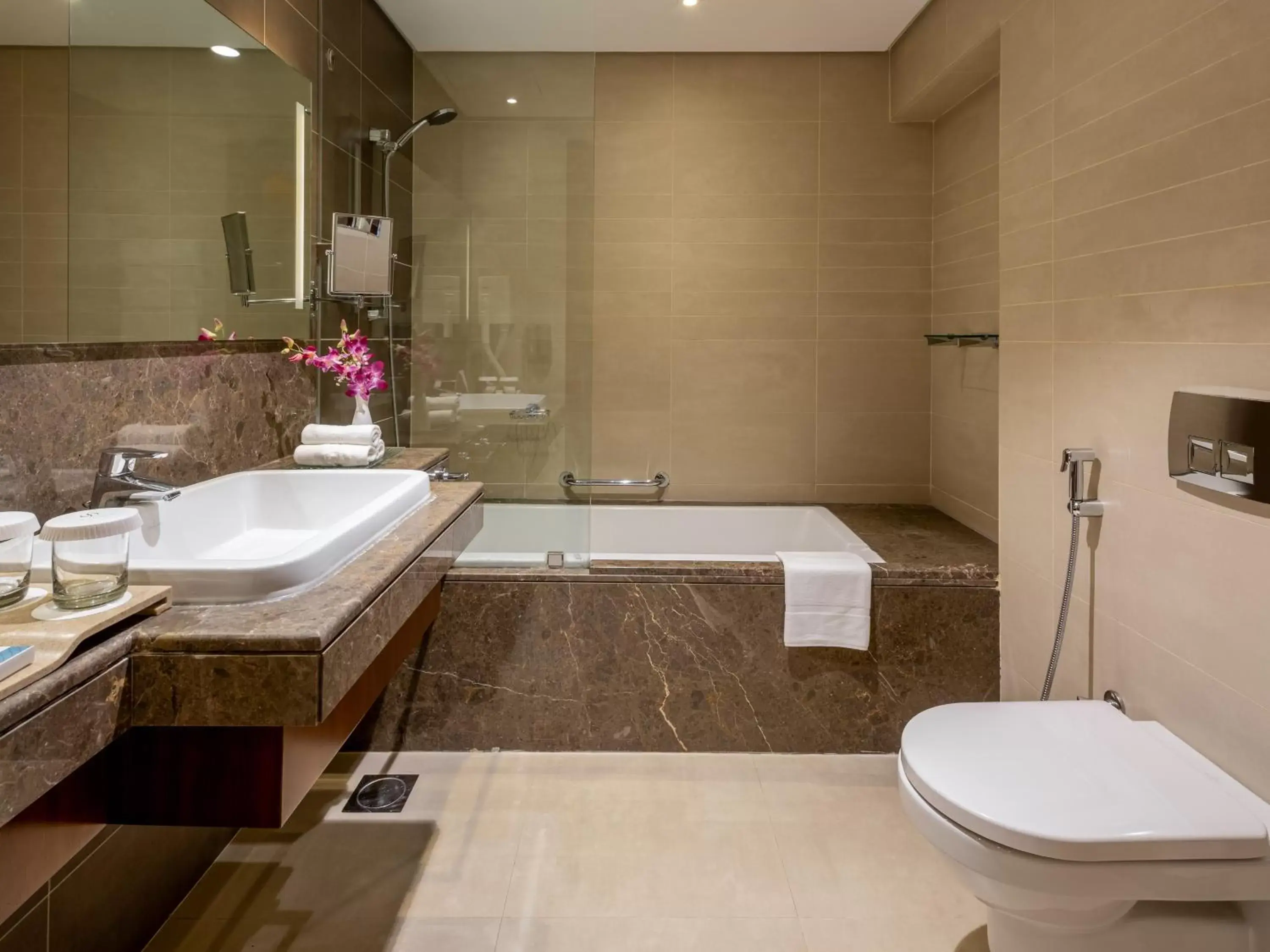 Shower, Bathroom in Flora Al Barsha Hotel At The Mall