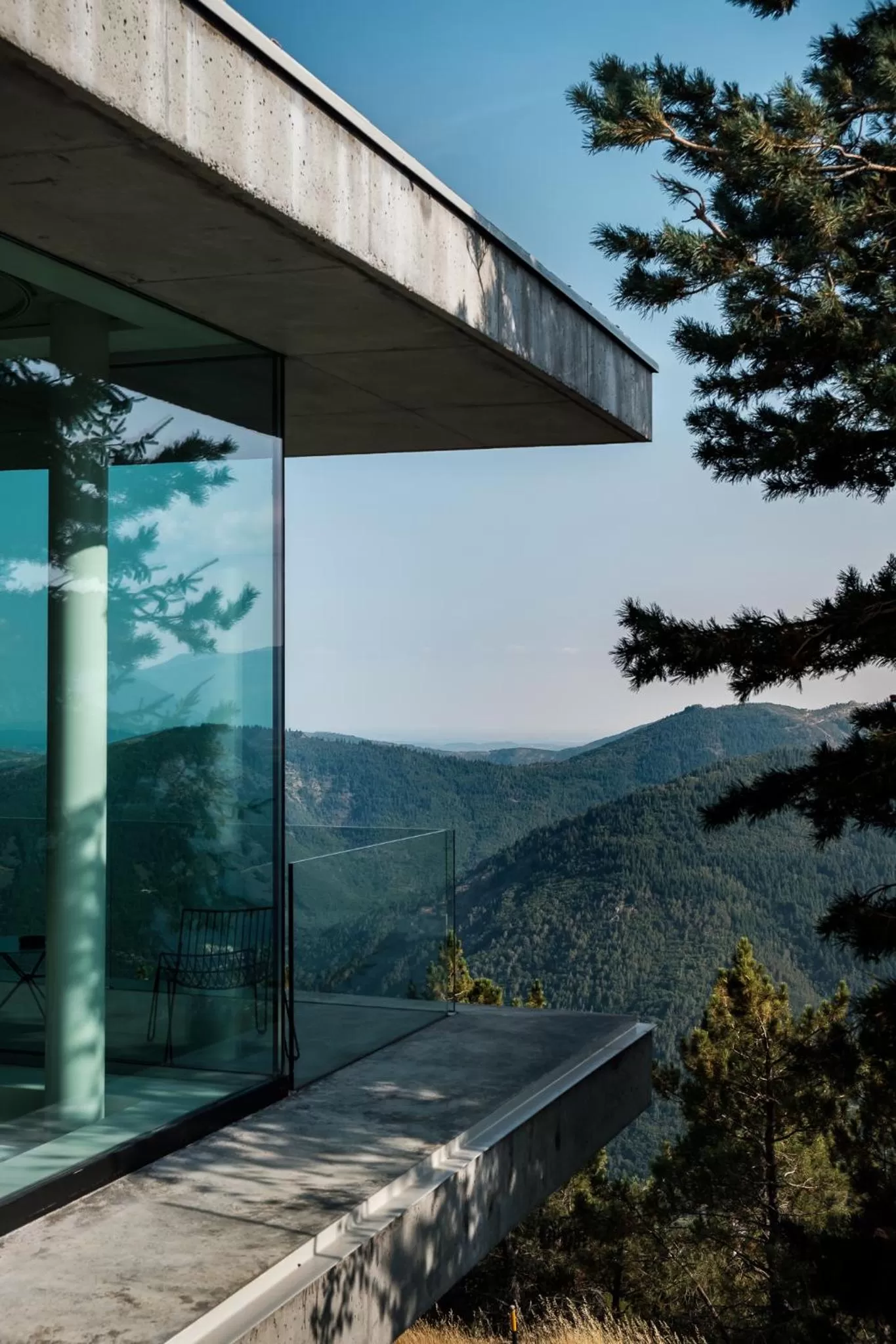 Property building in Casa de São Lourenço - Burel Panorama Hotel - member of Relais & Châteaux