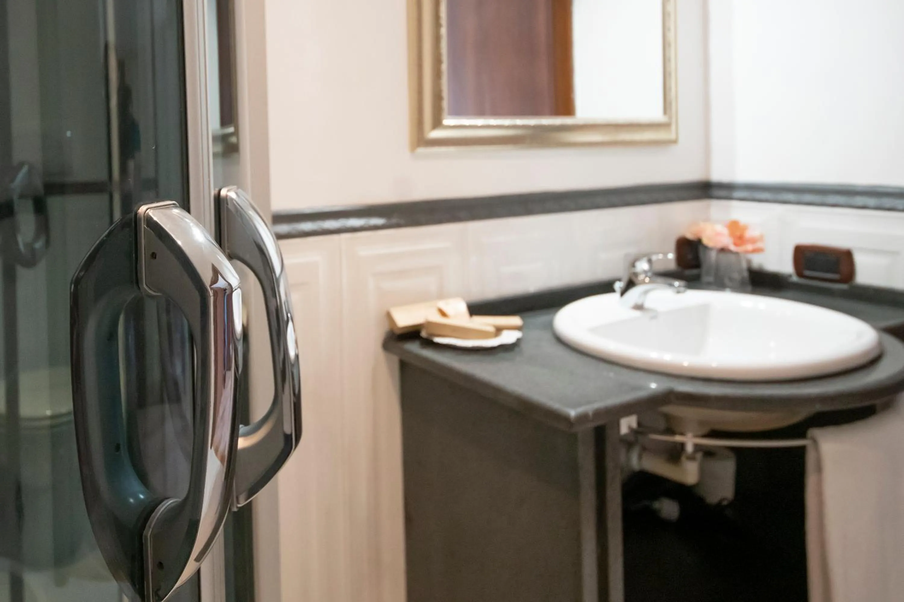 Bathroom in Hotel Lanfipe Palace