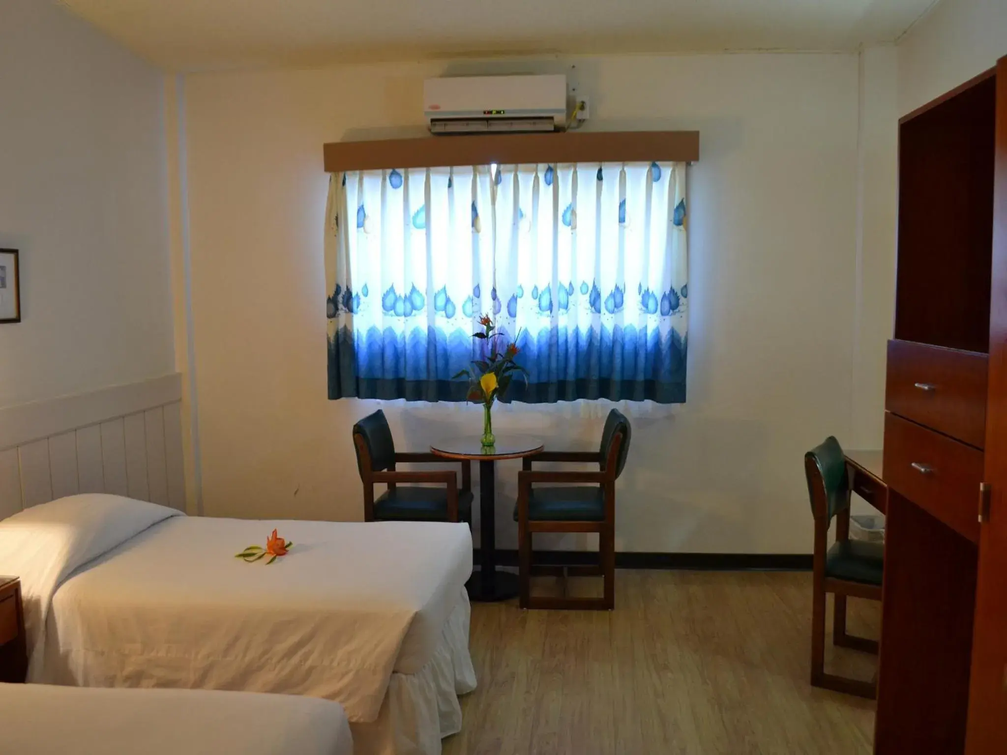 Bedroom, Bed in West Plaza Downtown Bedroom, Bed in West Plaza Downtown