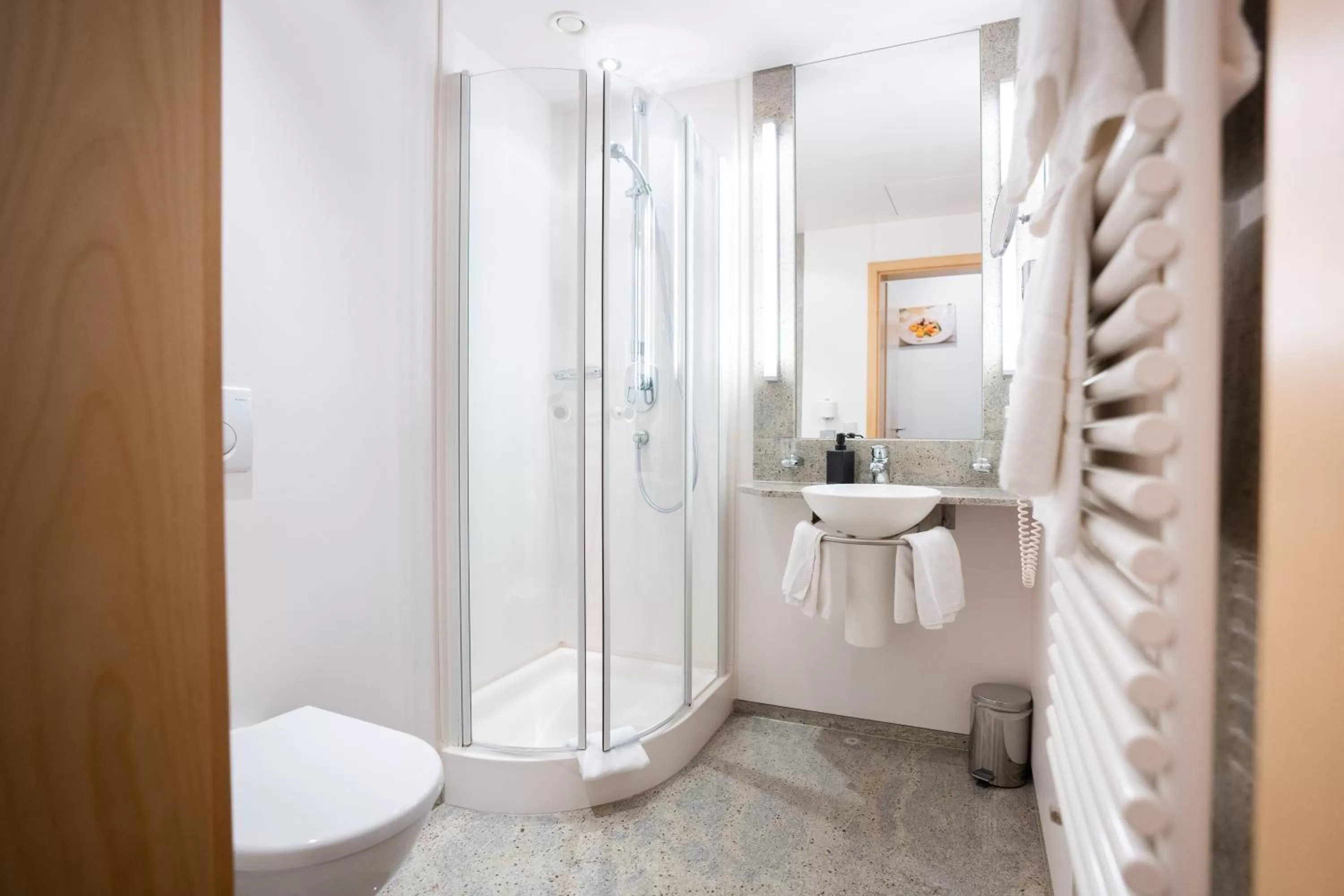 Bathroom in Klosterbräuhaus Ursberg