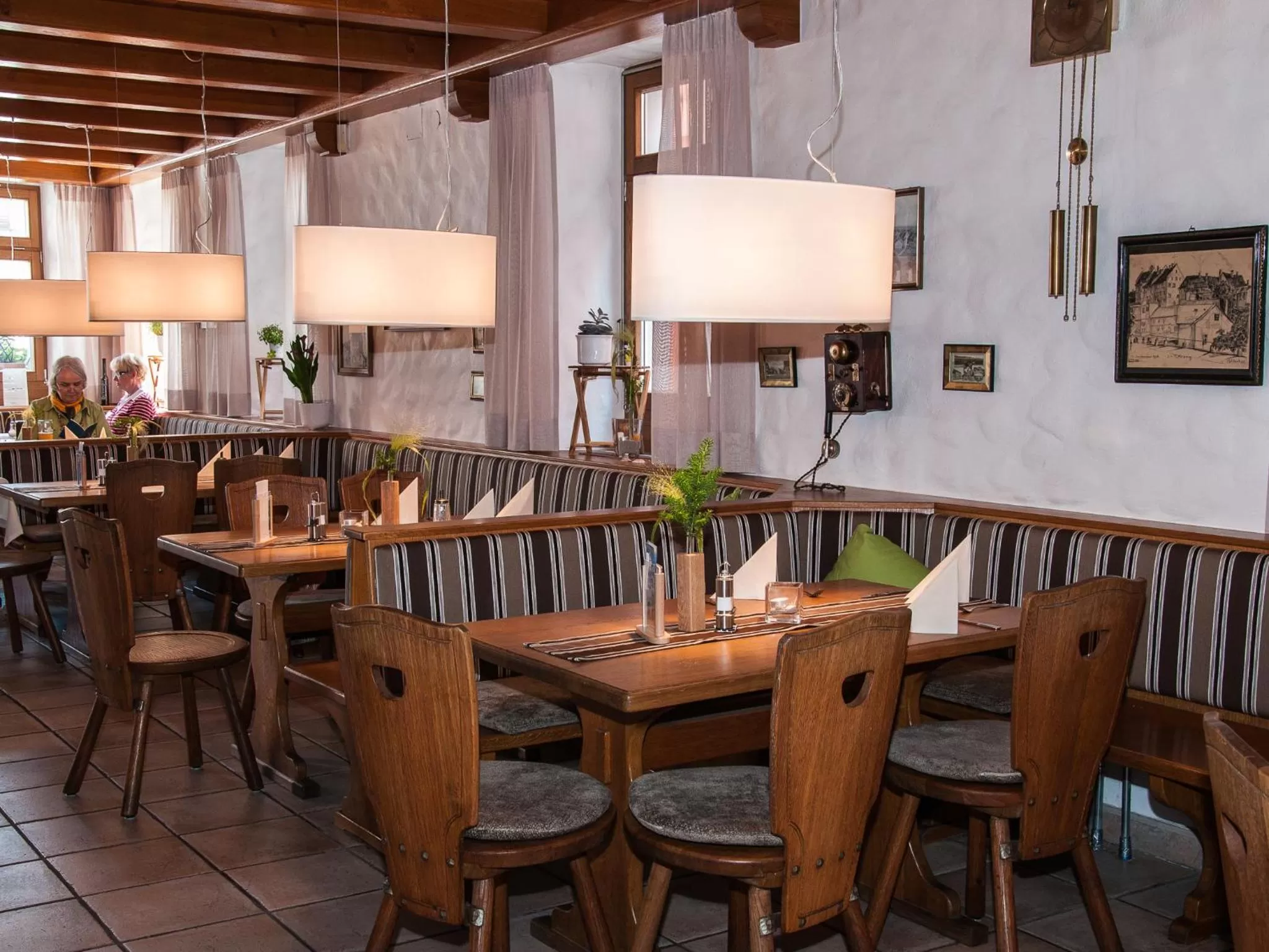 Restaurant/places to eat in Torstuben