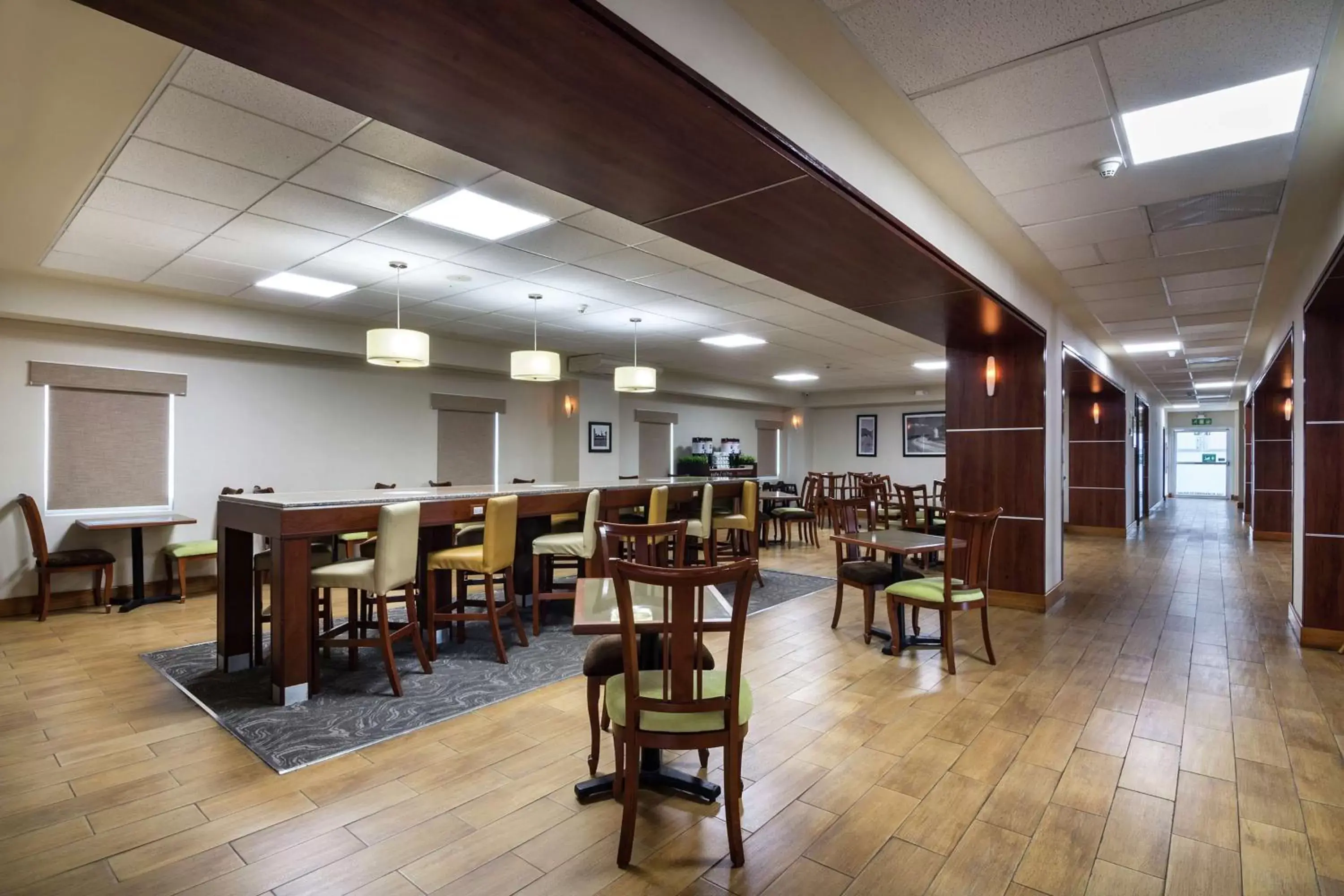 Lobby or reception, Restaurant/Places to Eat in Hampton by Hilton San Juan del Rio
