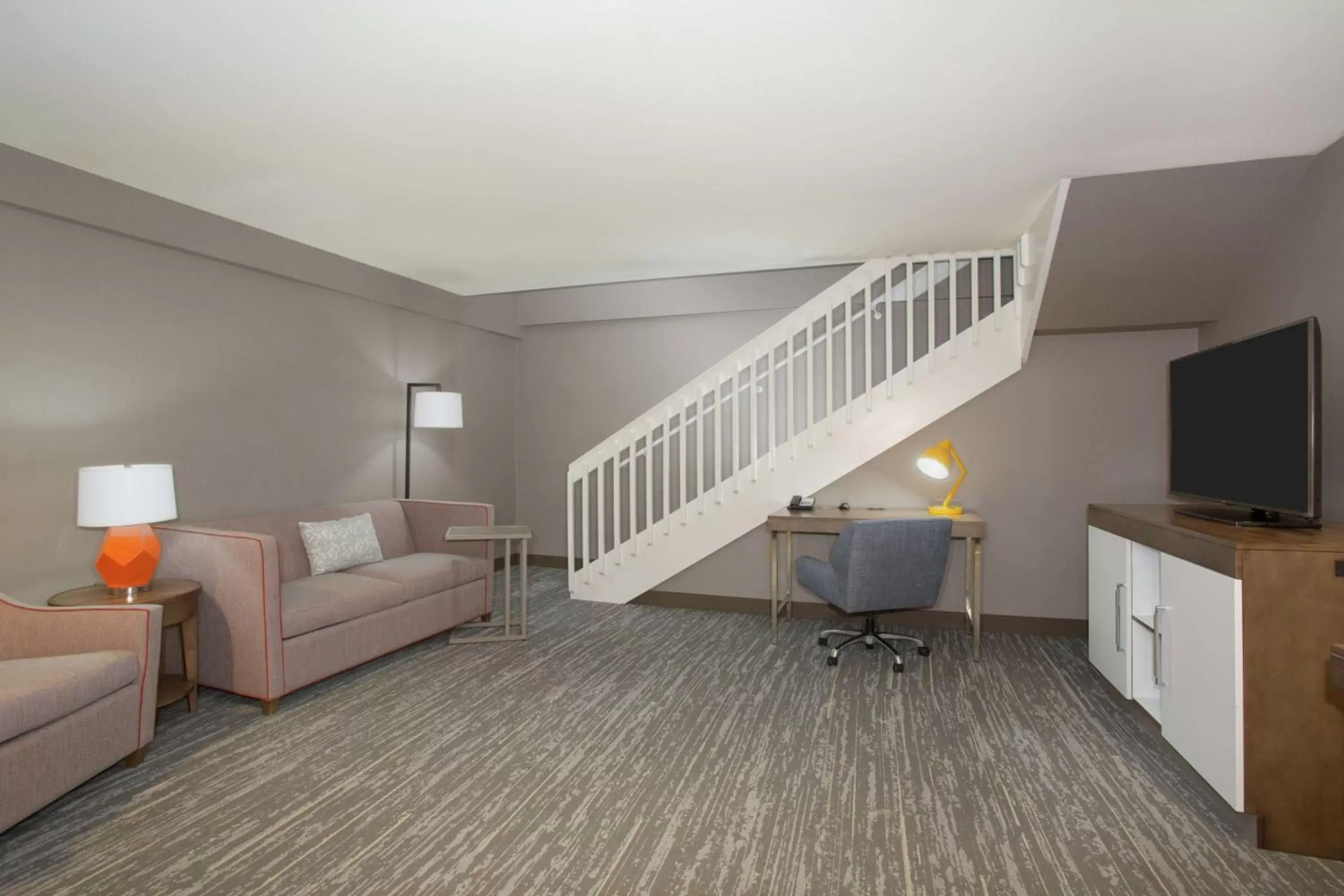 Bedroom, Seating Area in Hampton Inn & Suites Denver-Downtown