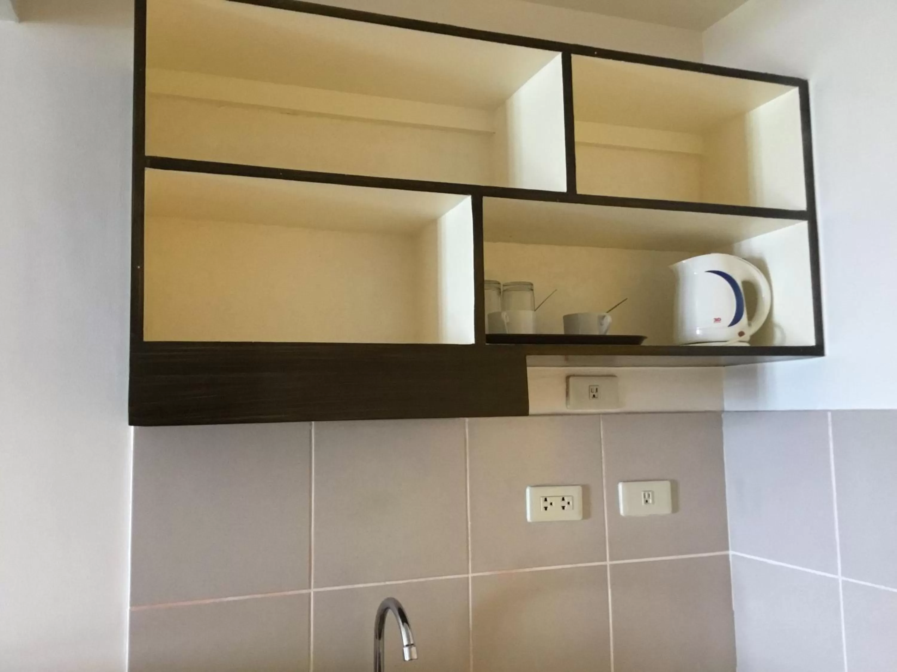 Condo with Free Swimming Pool & Viewing Deck