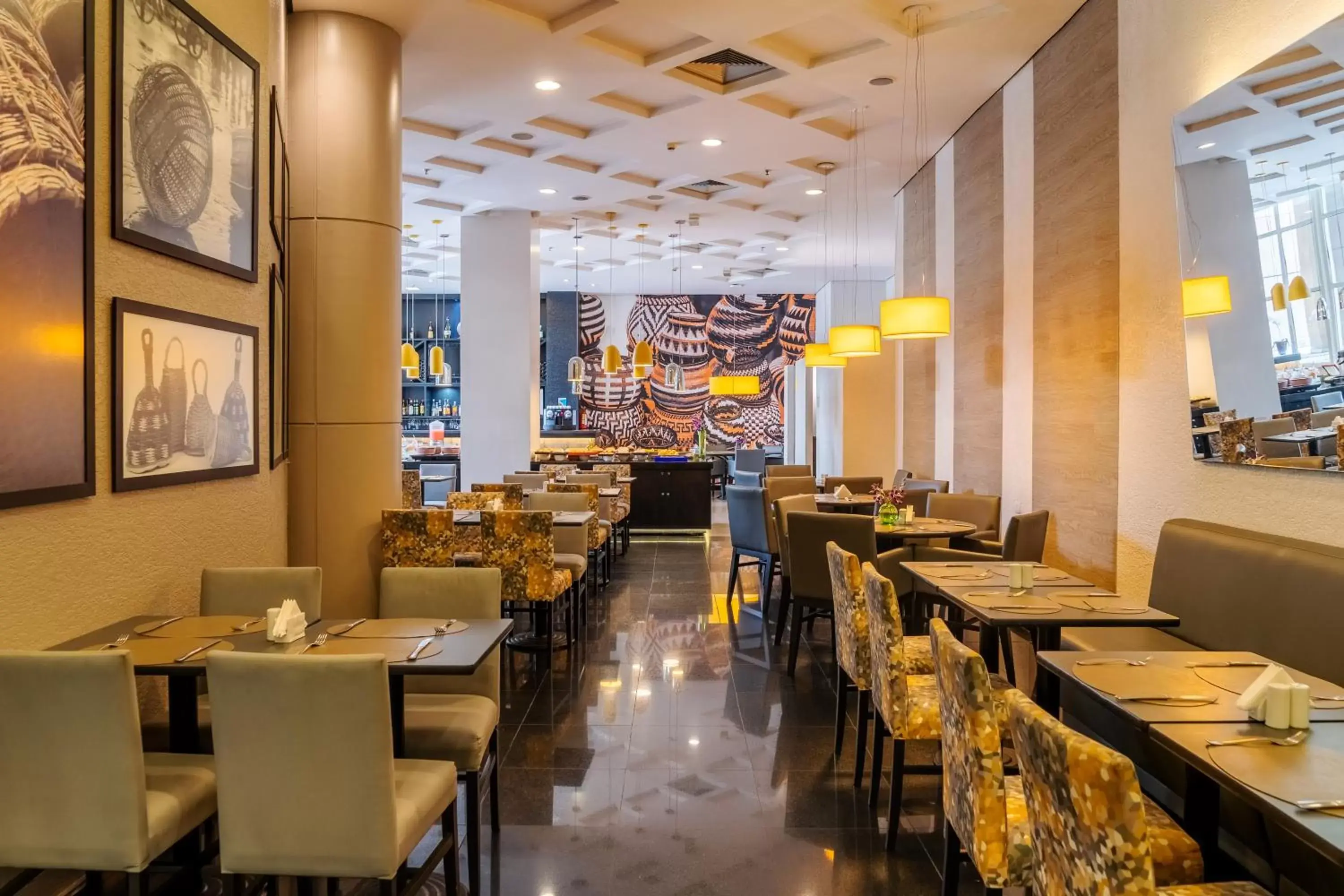 Restaurant/places to eat in Mercure Guarulhos Aeroporto Restaurant/places to eat in Mercure Guarulhos Aeroporto