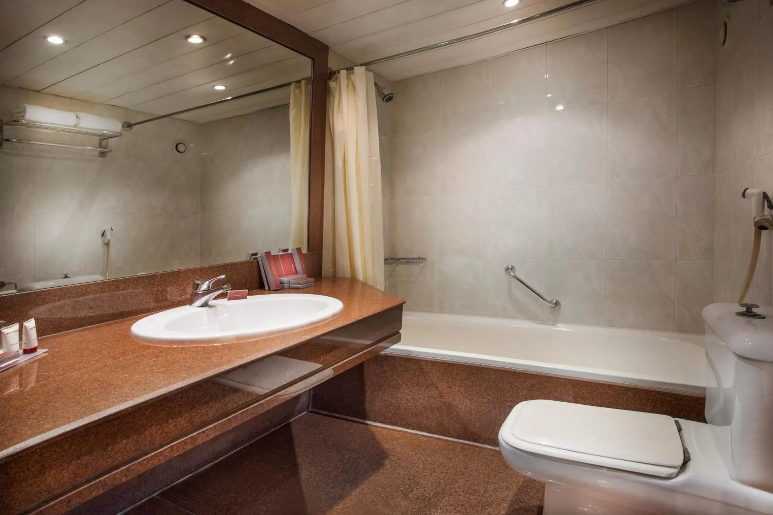 Bathroom in Pyramisa Suites Hotel Cairo