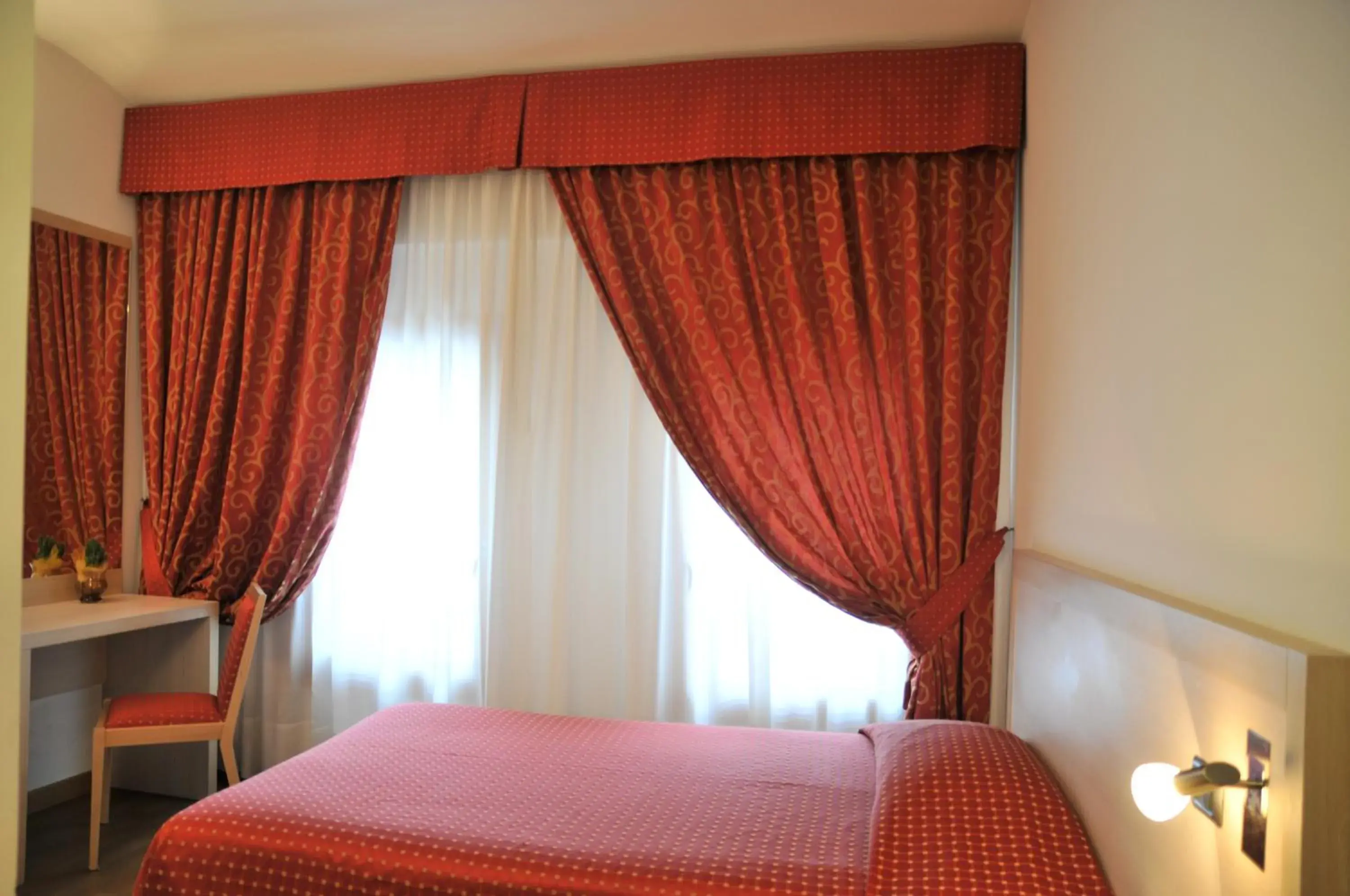 Bed in Hotel 5 Colonne