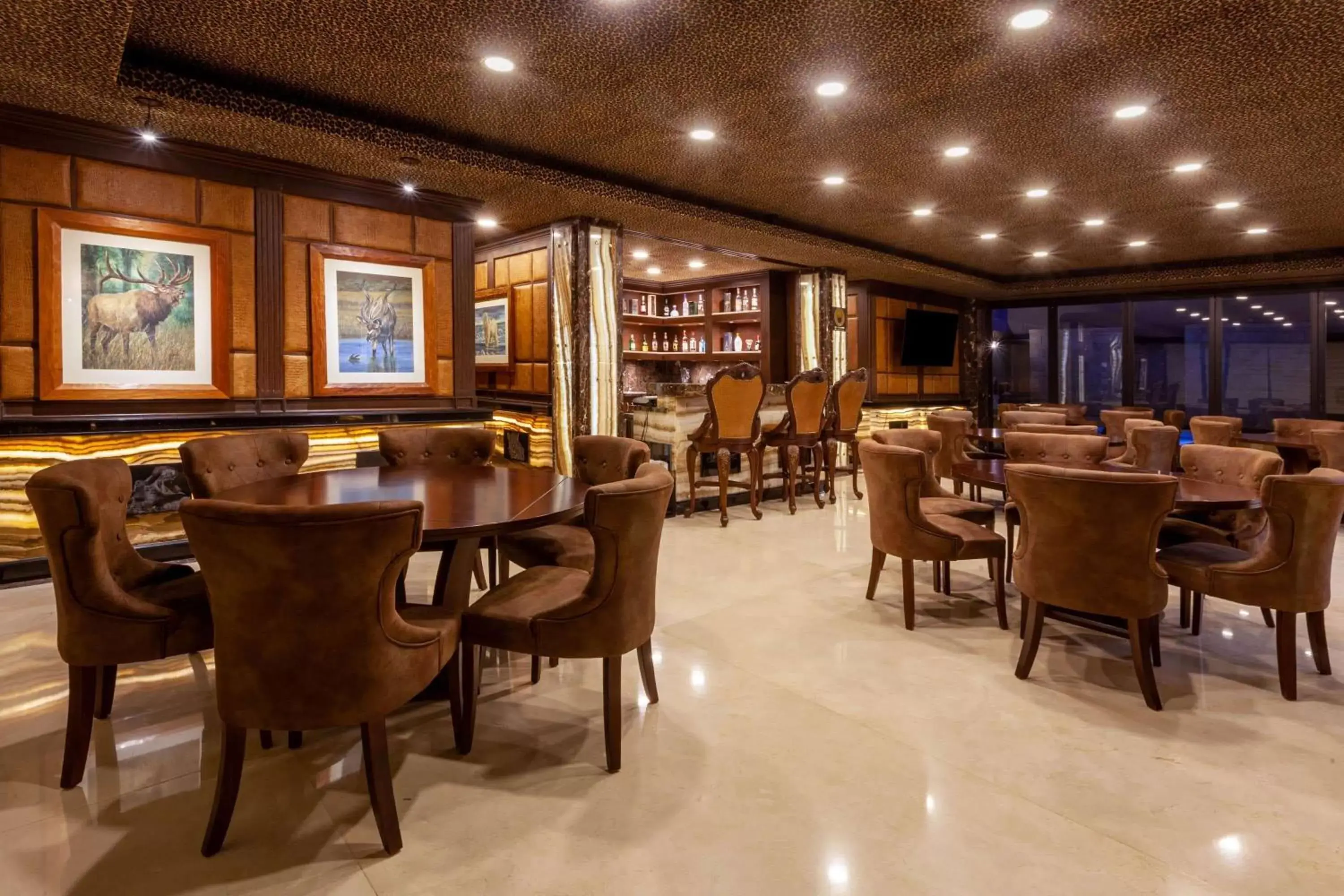 Lounge or bar in Wyndham Torreon Lounge or bar in Wyndham Torreon