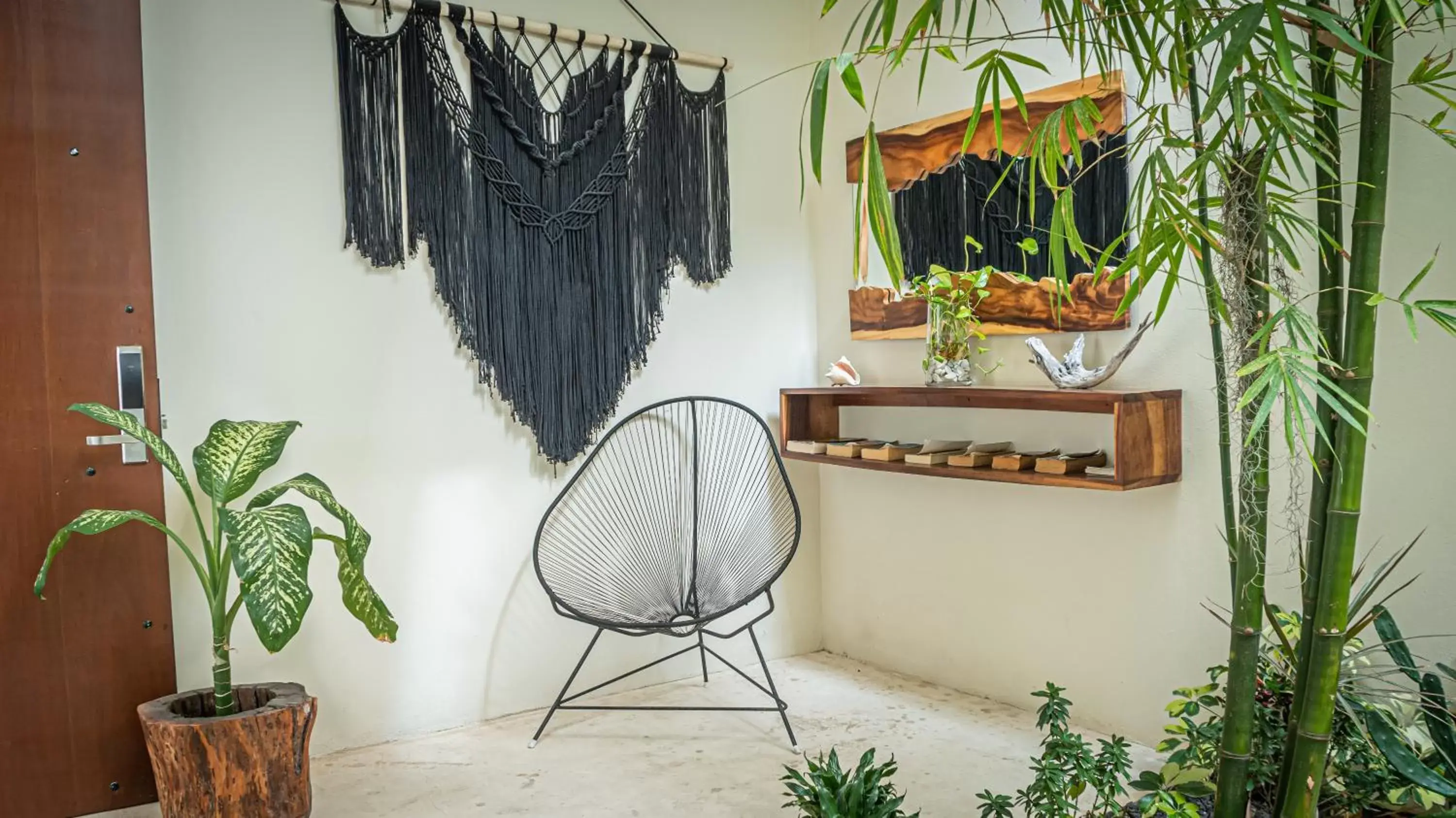 Lobby or reception, Seating Area in Moonshine Tulum Hotel & Hostel