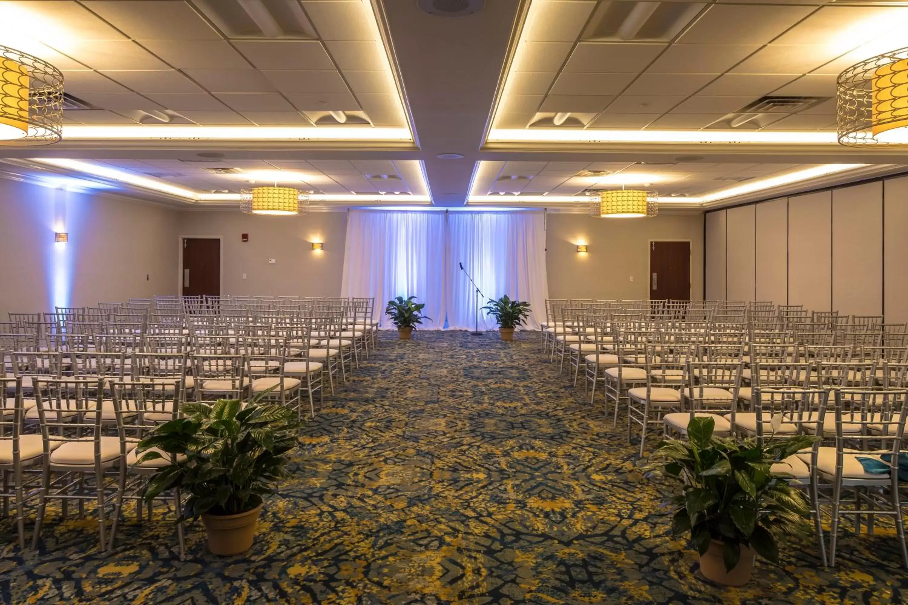 Meeting/conference room, Banquet Facilities in Crowne Plaza Hotel and Suites Pittsburgh South, an IHG Hotel