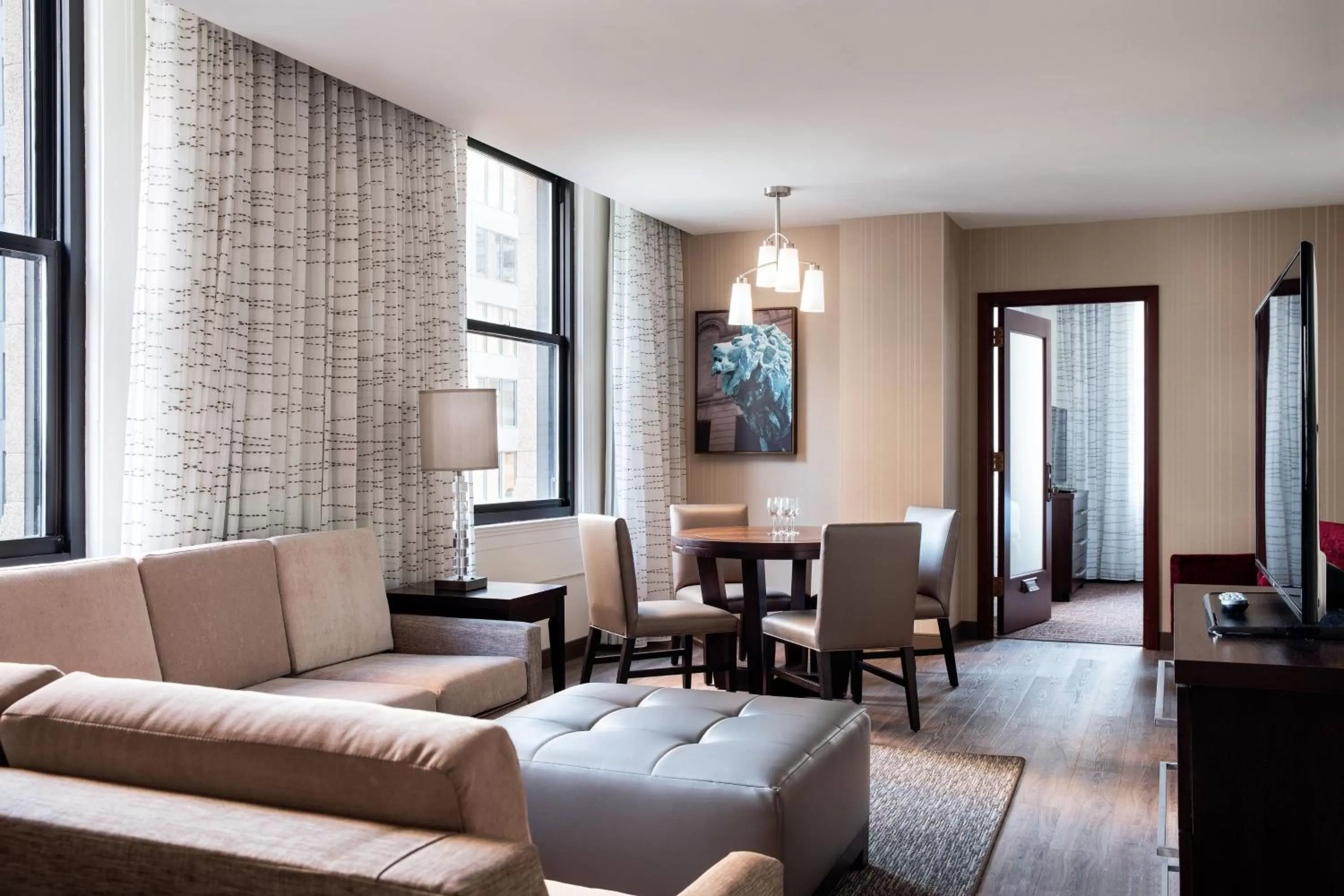 Living room in Residence Inn by Marriott Chicago Downtown/Loop