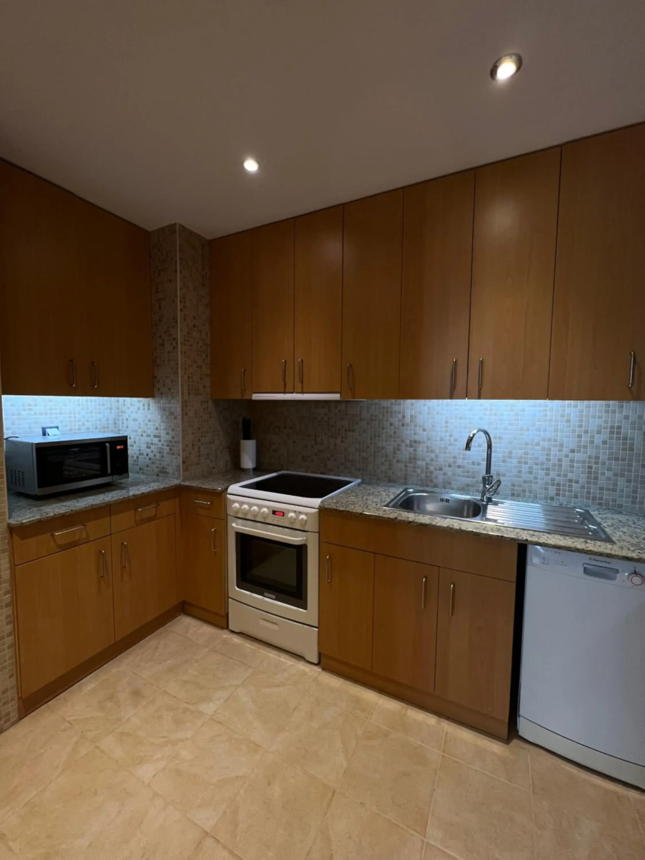 Kitchen or kitchenette, Kitchen/Kitchenette in Marriott Executive Apartments Atyrau