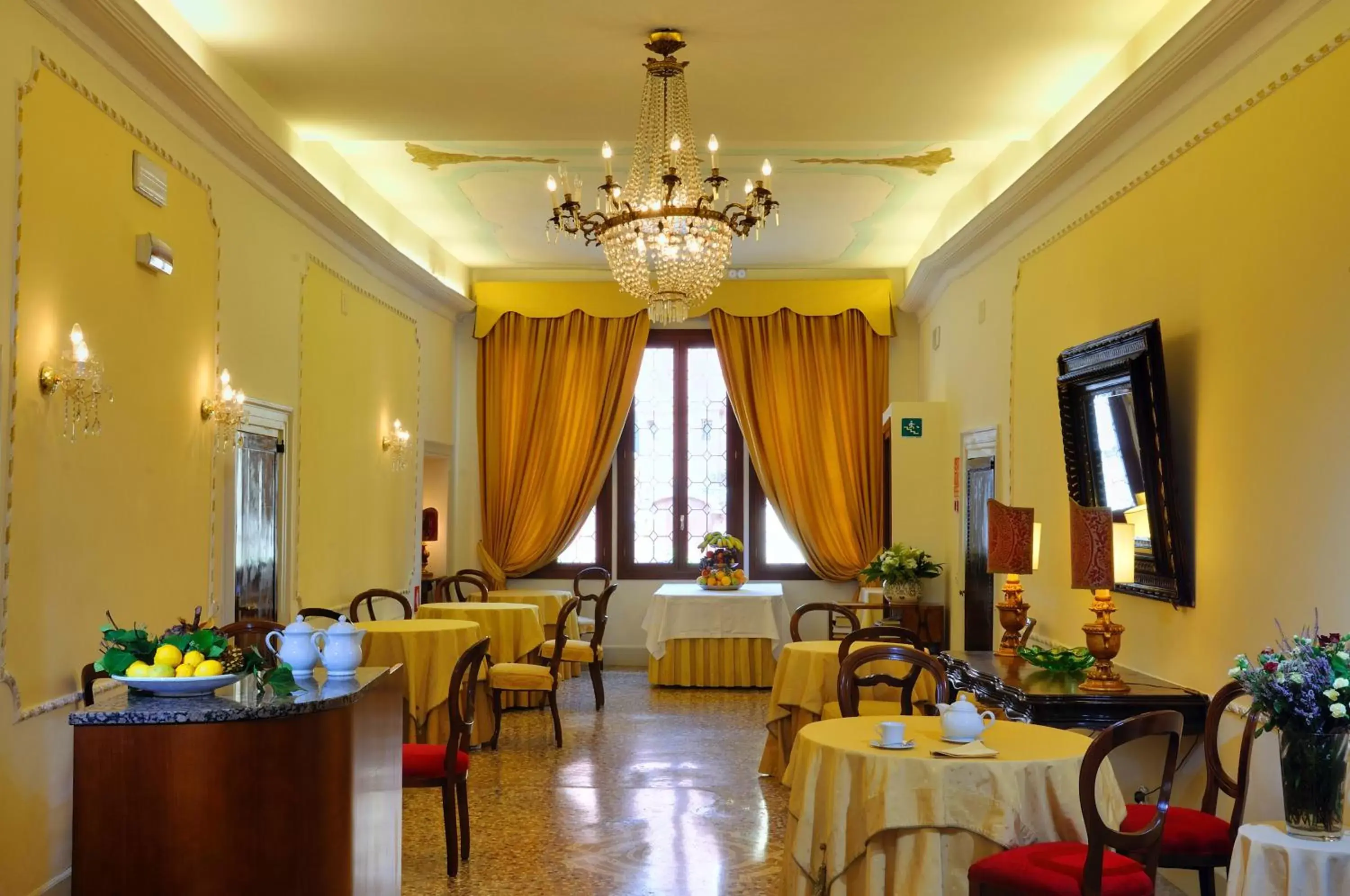 Lounge or bar, Restaurant/Places to Eat in Hotel Casa Verardo Residenza d'Epoca