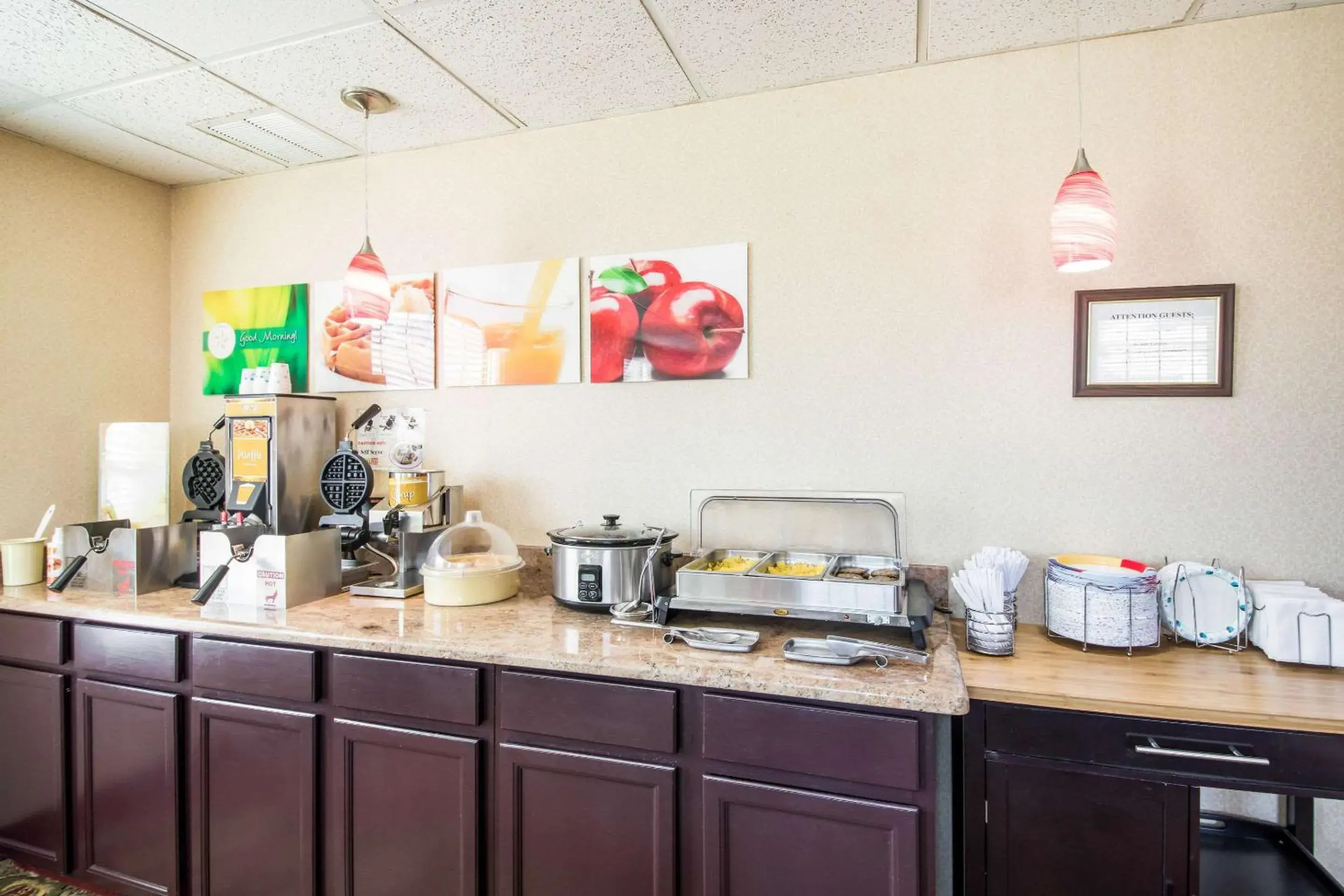 Restaurant/places to eat in Quality Inn Bastrop