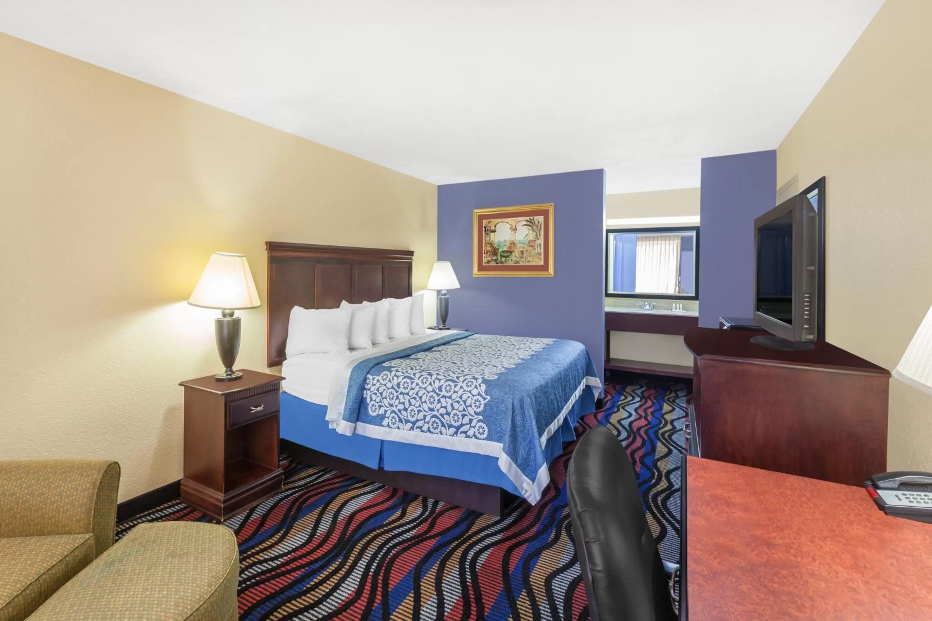 Bed in Days Inn by Wyndham Uvalde