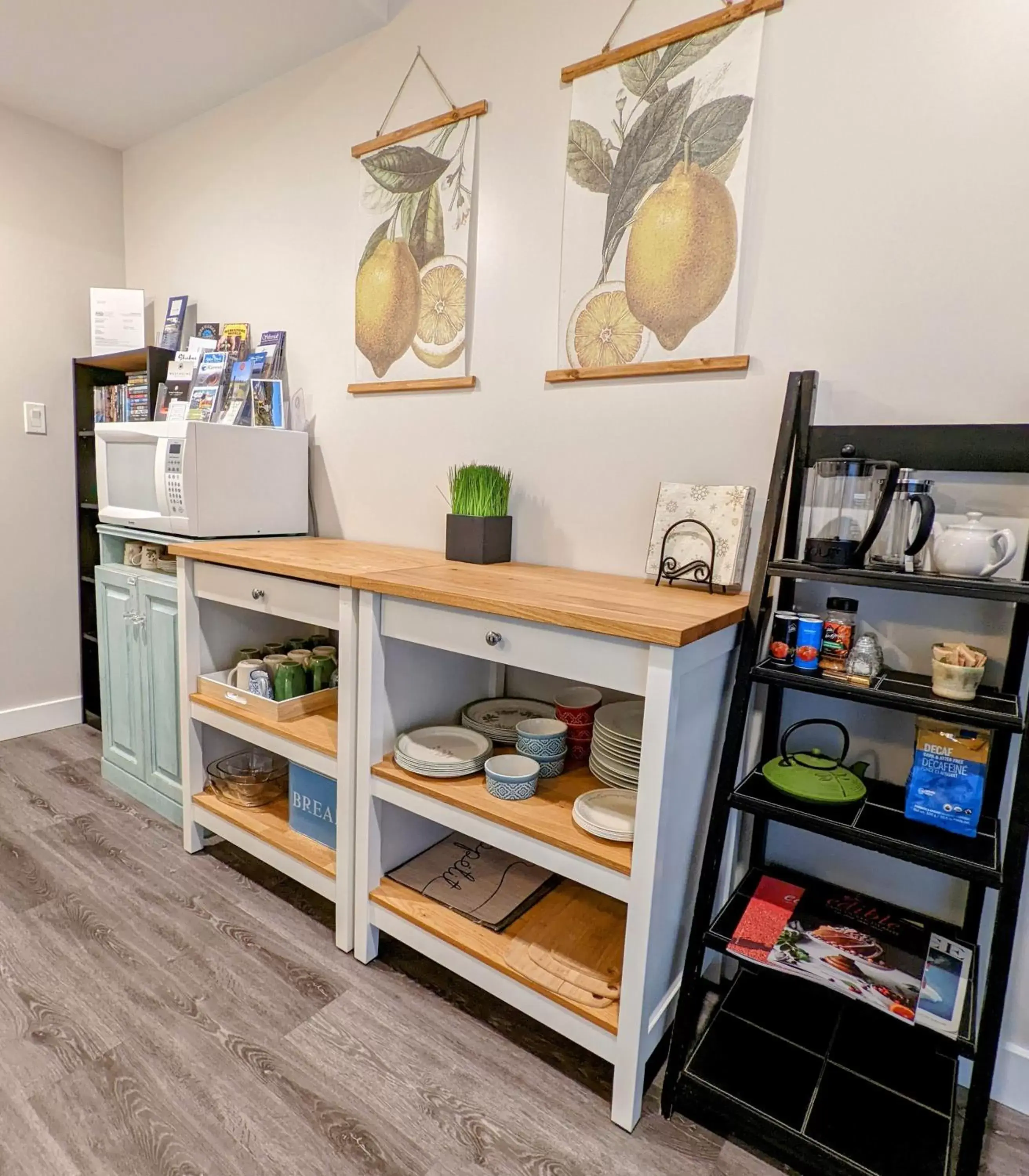 Kitchen or kitchenette in Maple Rise Guesthouse