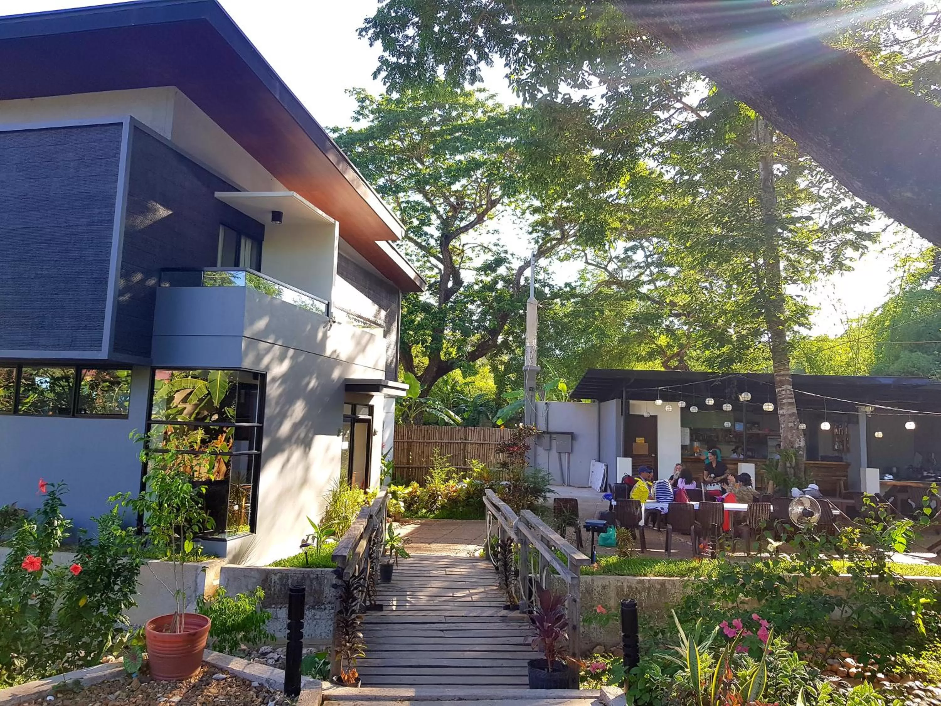 Acacia Garden Inn and Suites