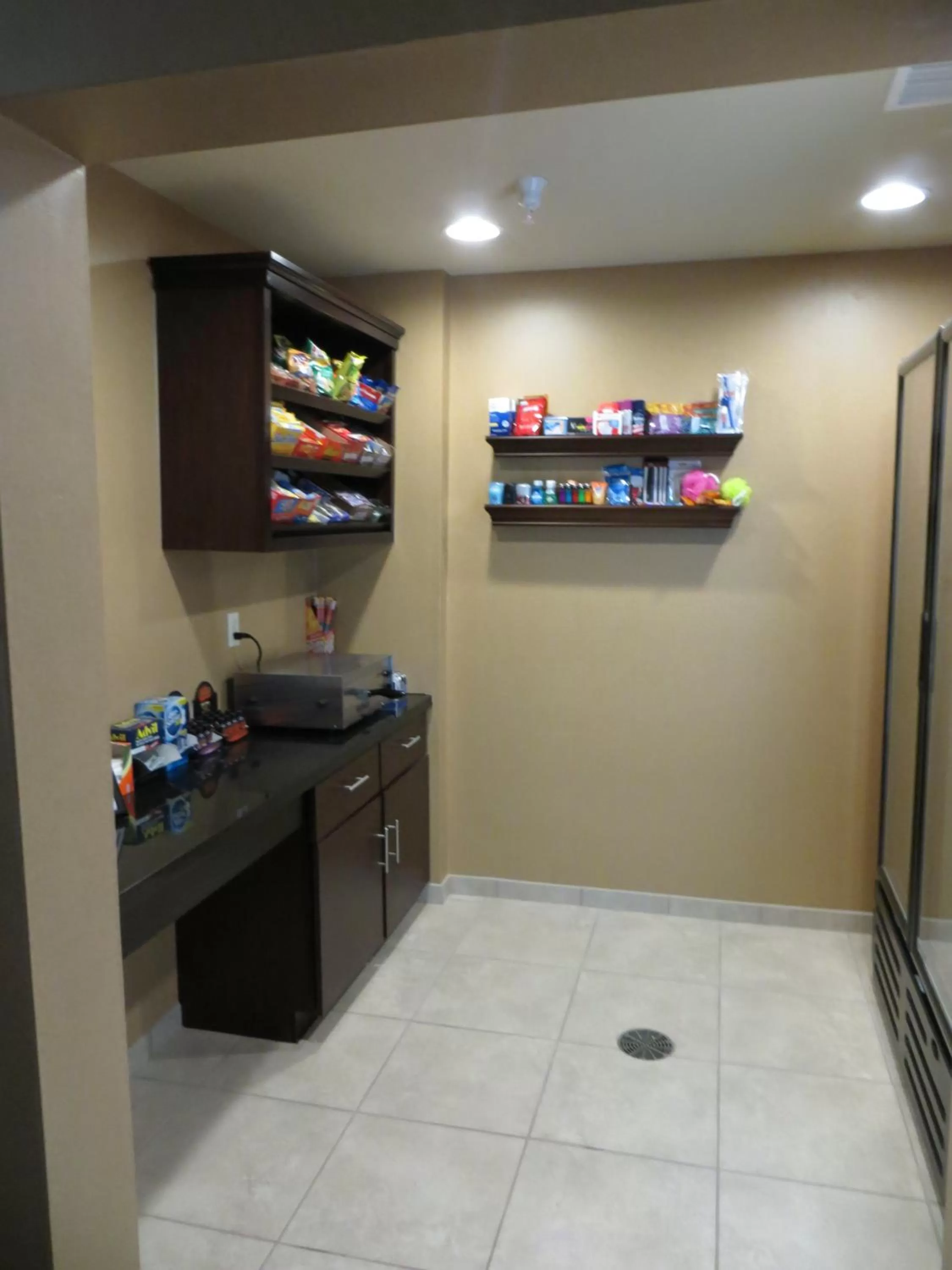 Food and drinks in Cobblestone Inn & Suites - Harper